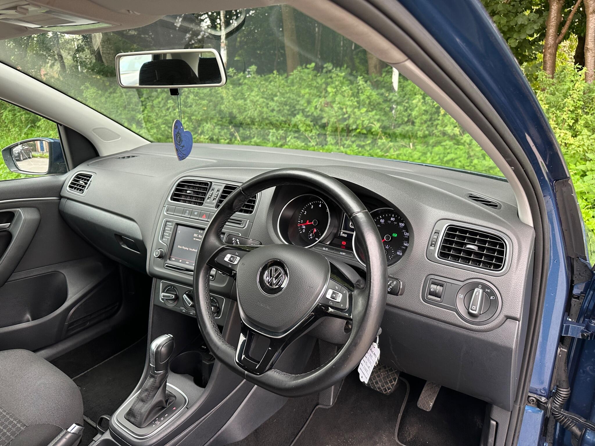 Volkswagen Polo view 12
