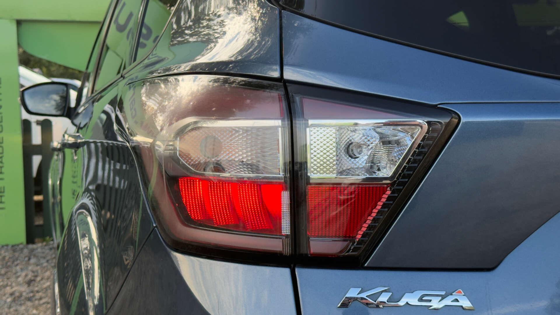 Ford Kuga view 50
