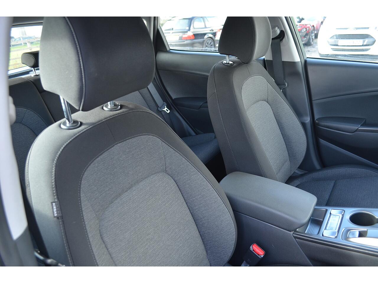 Hyundai Kona view 31