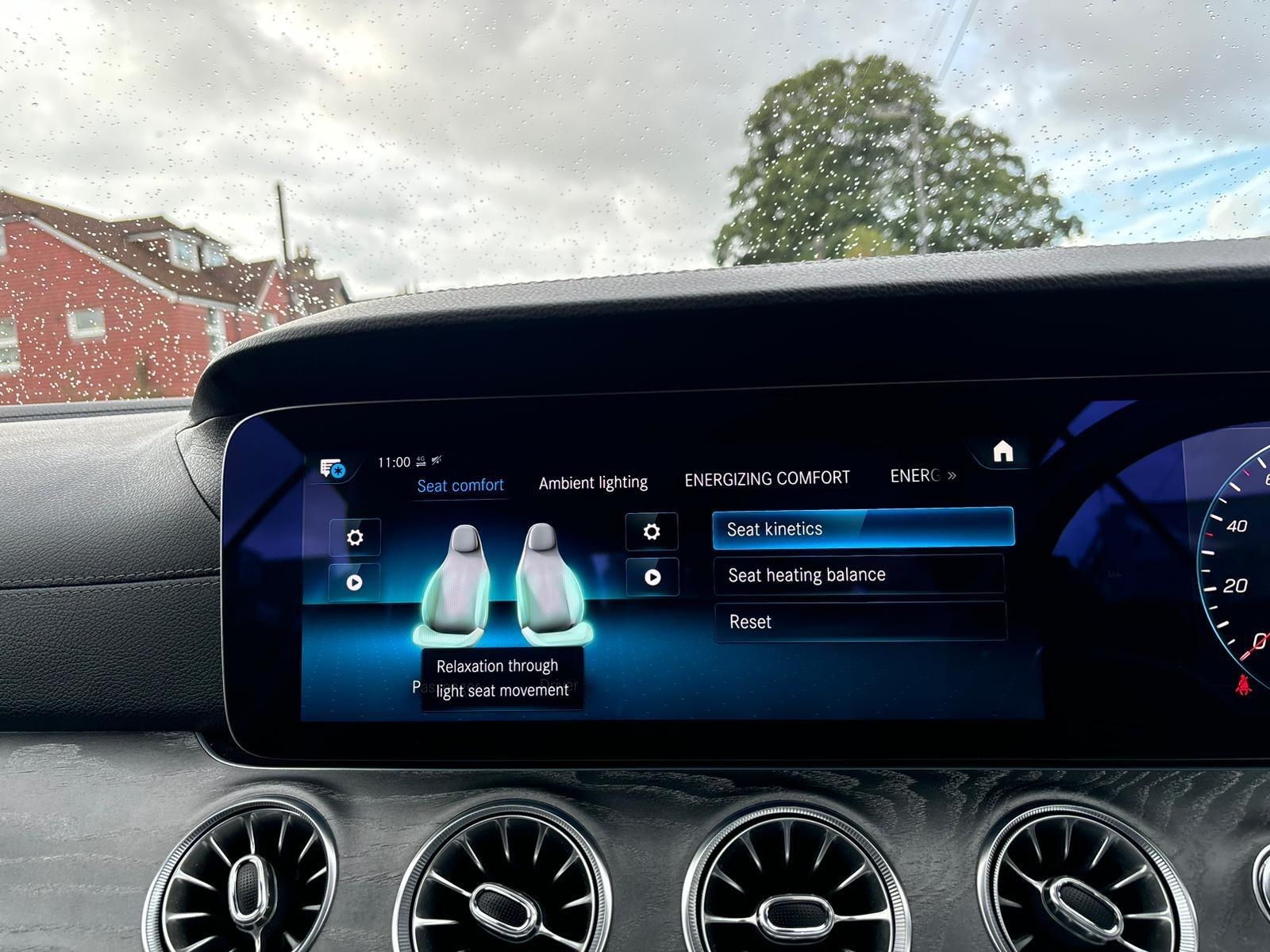 Mercedes-Benz E Class view 15