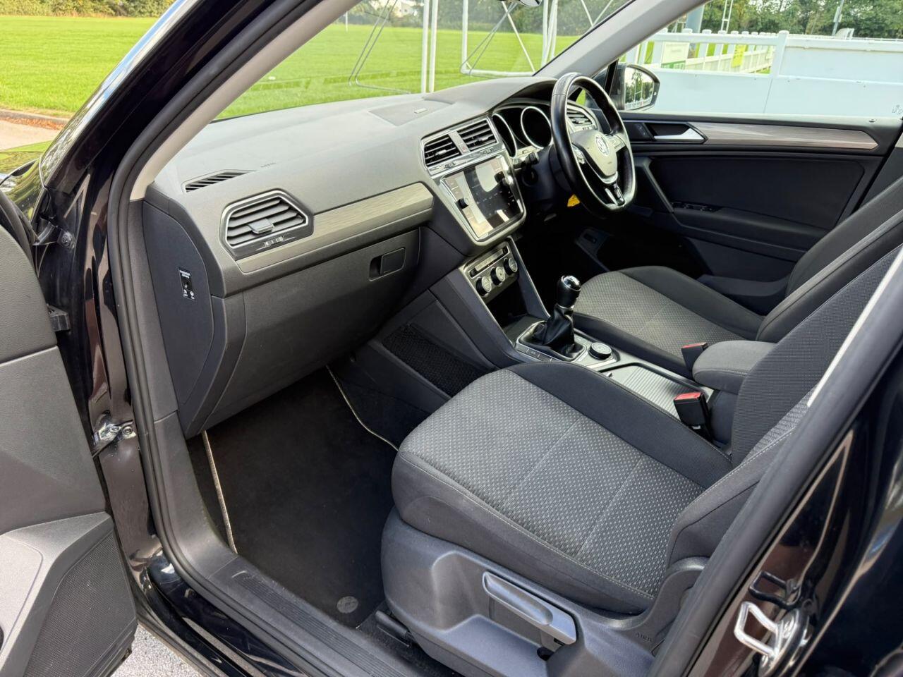 Volkswagen Tiguan Allspace view 53