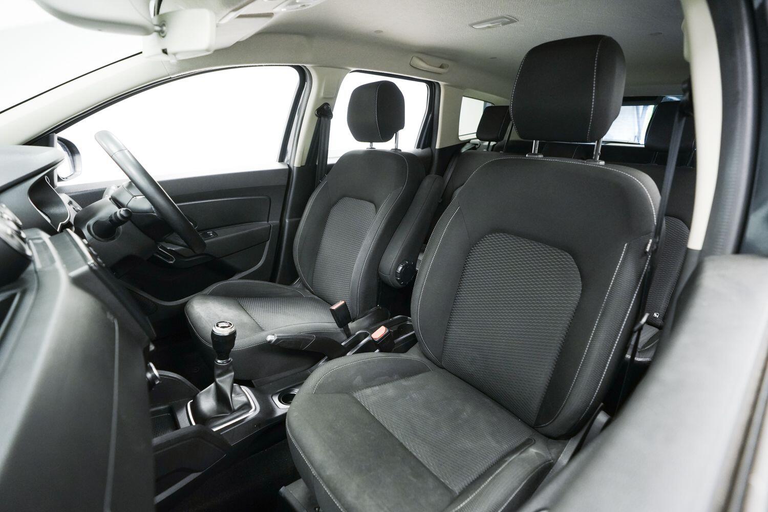 Dacia Duster view 20