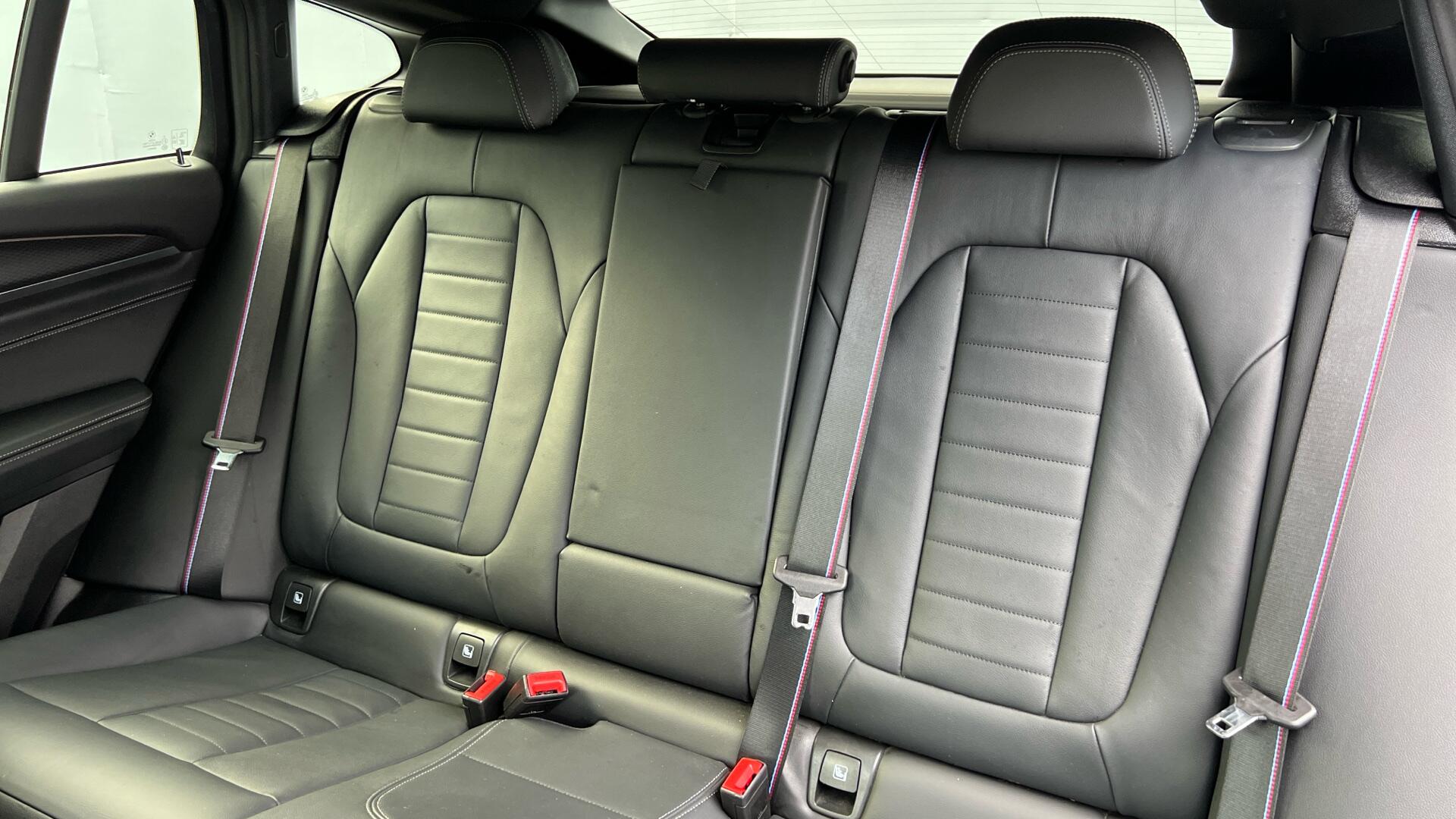 BMW X4 view 12