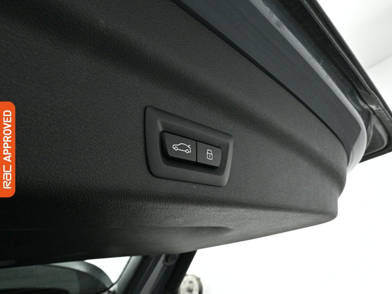 BMW Ix1 view 27
