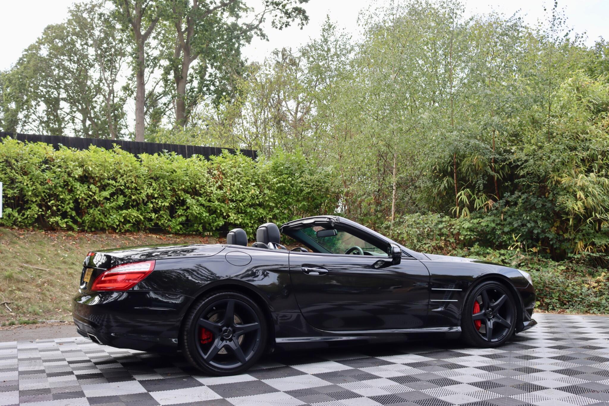 Mercedes-Benz SL view 47