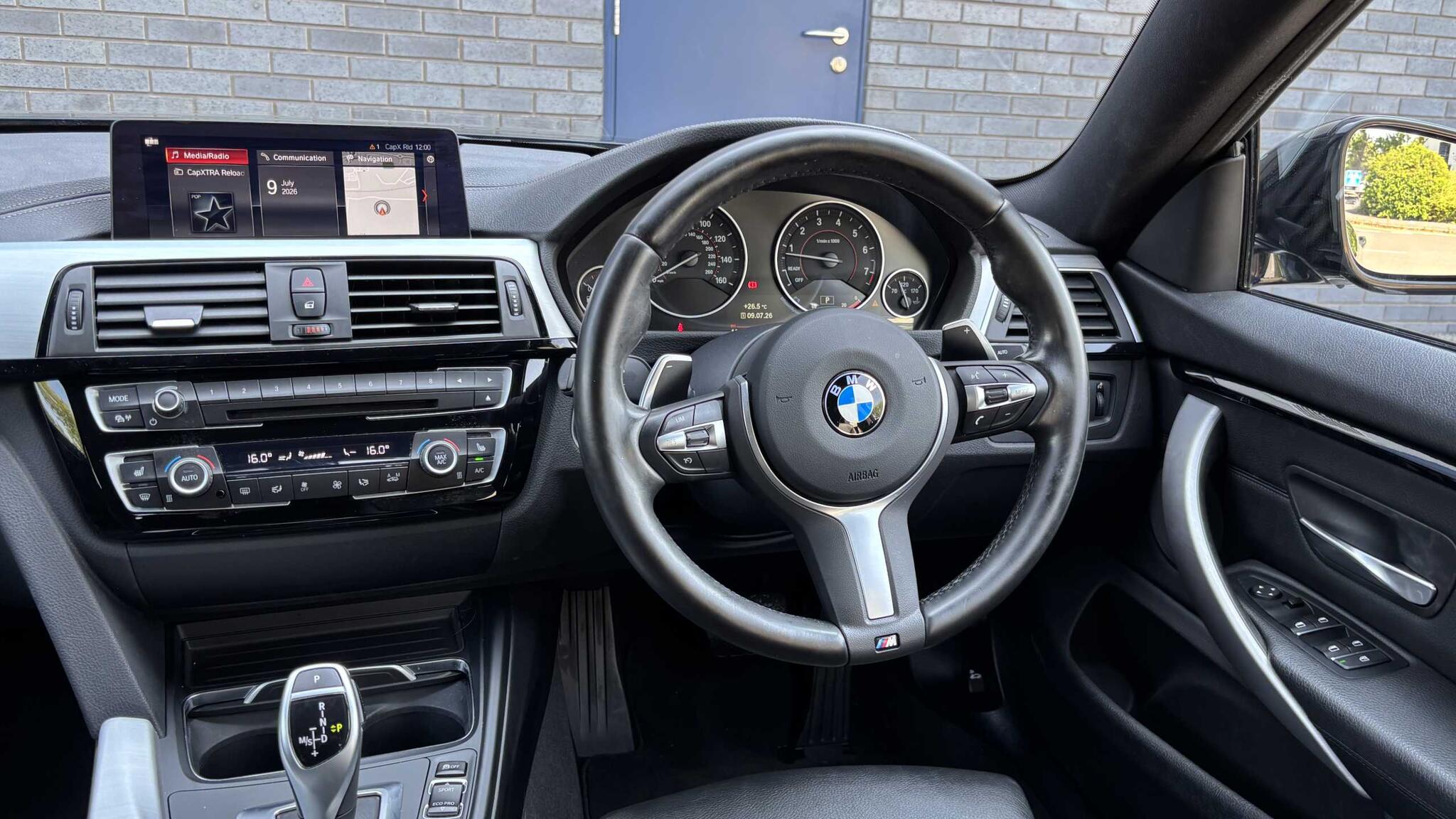 BMW 4 Series view 8