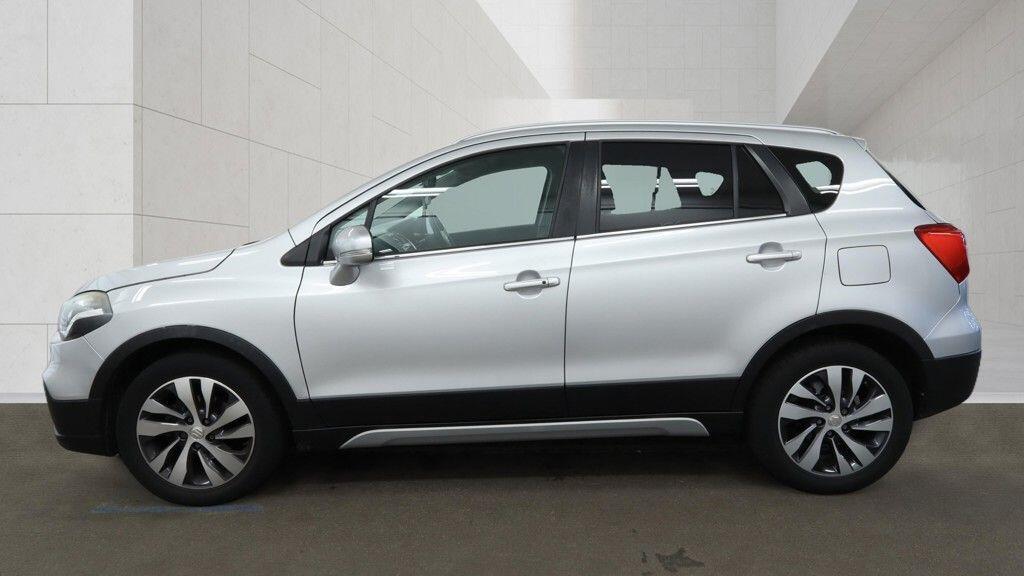 Suzuki SX4 S-Cross view 8