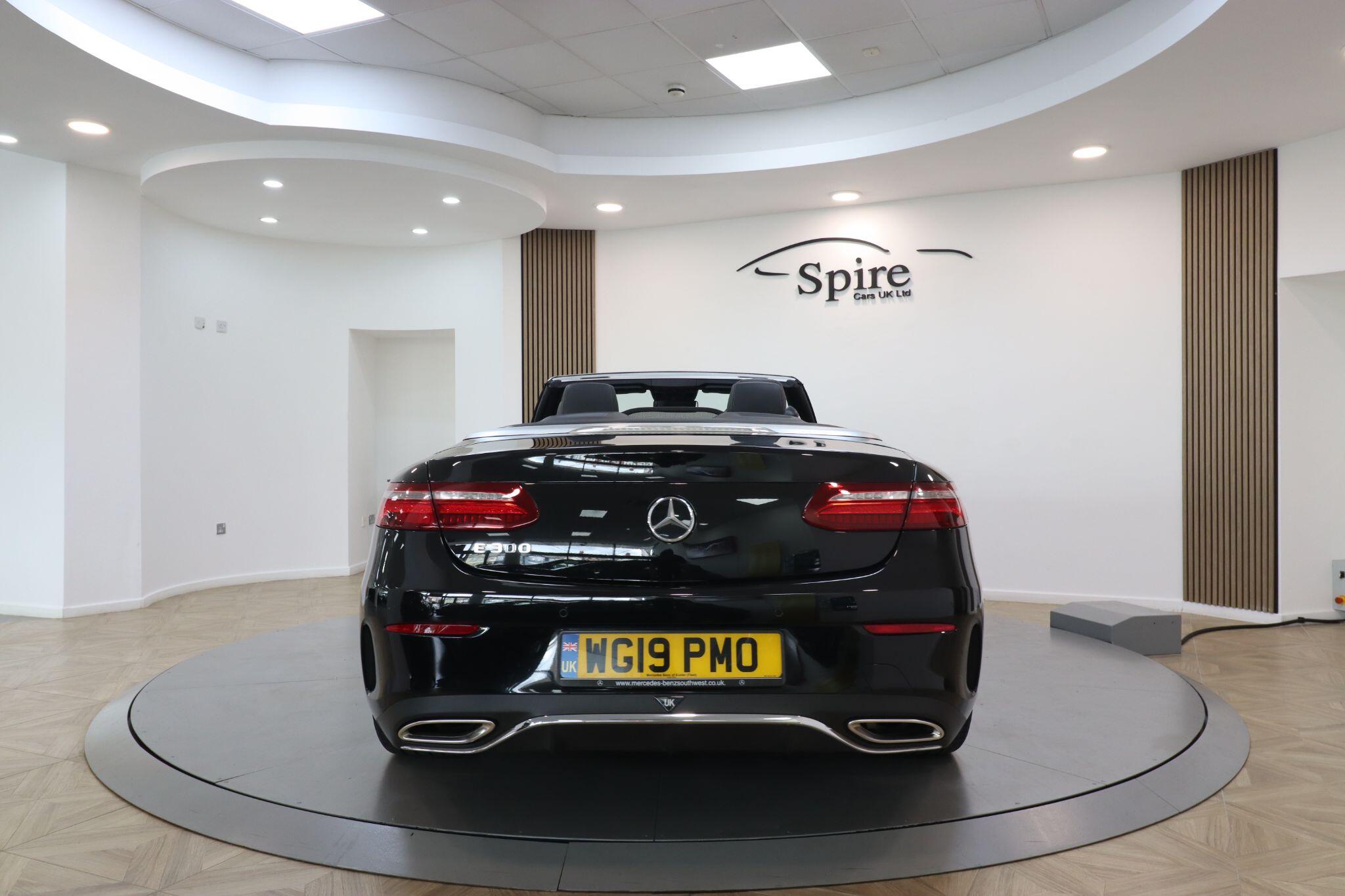 Mercedes-Benz E Class view 15