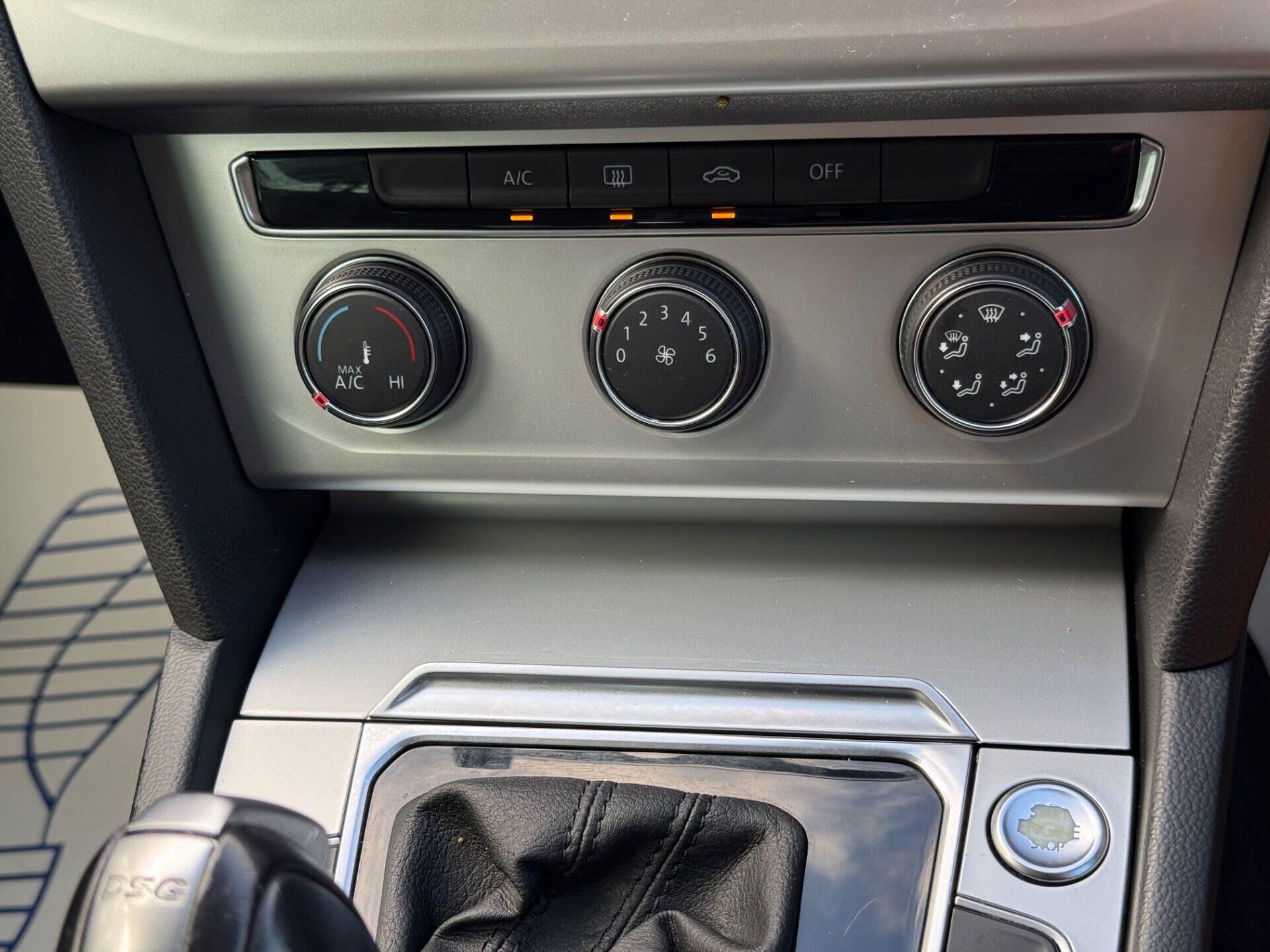 Volkswagen Passat view 41