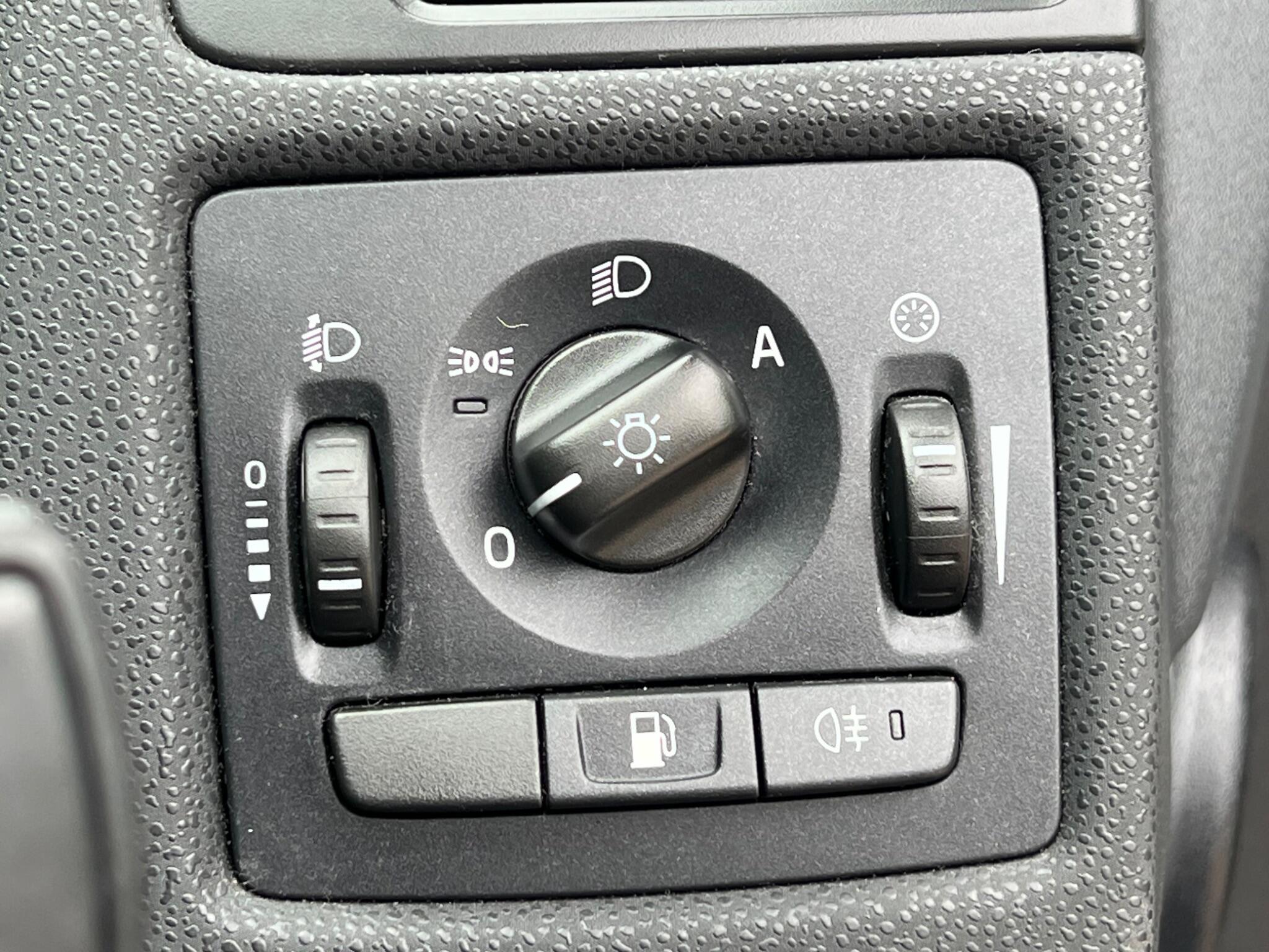 Volvo S40 view 43