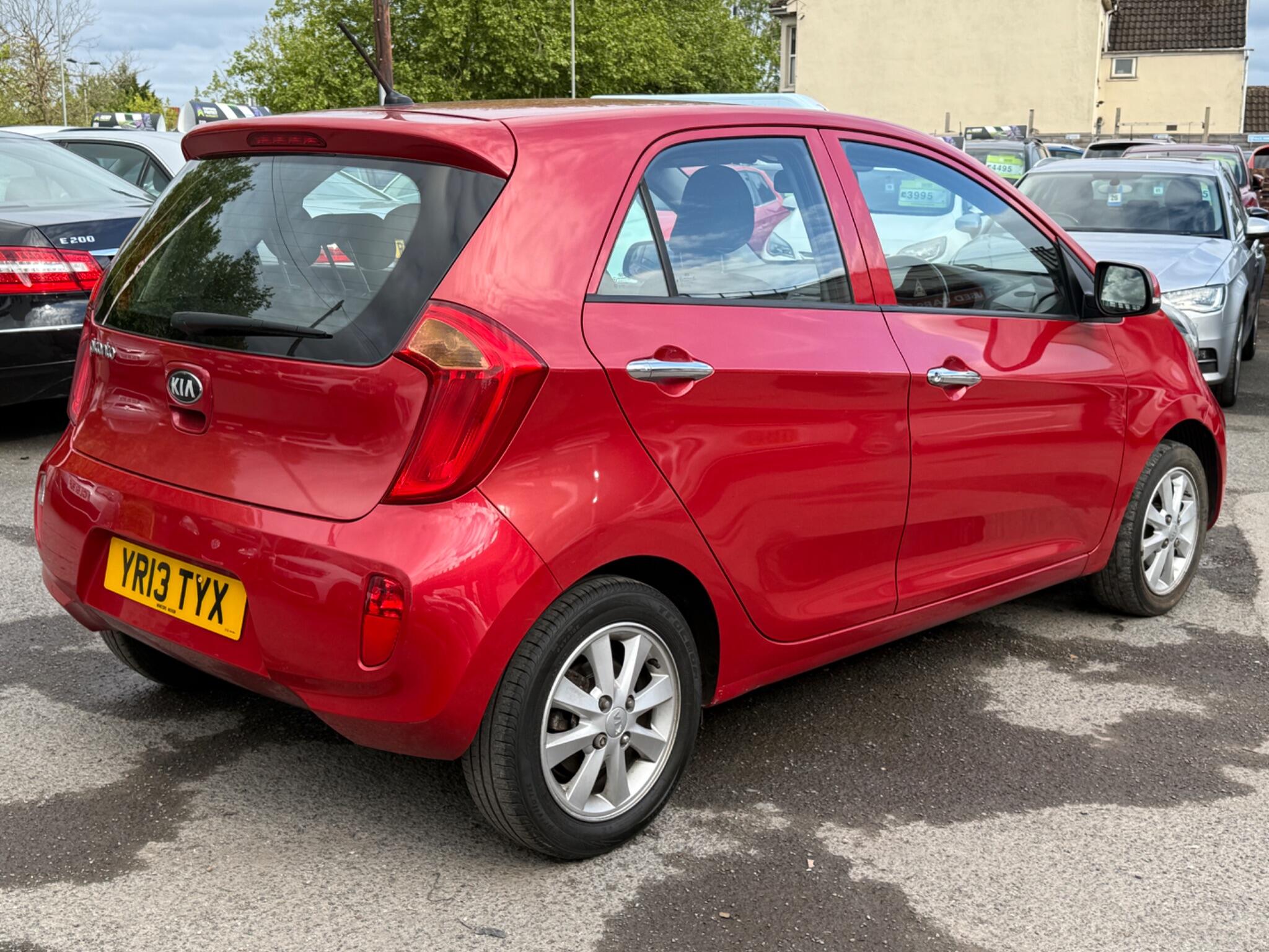 Kia Picanto - Image 18