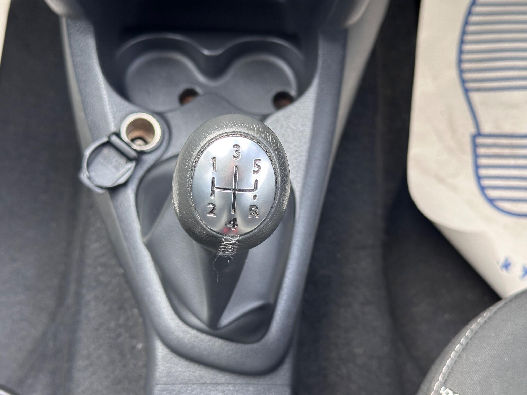 Dacia Sandero view 40