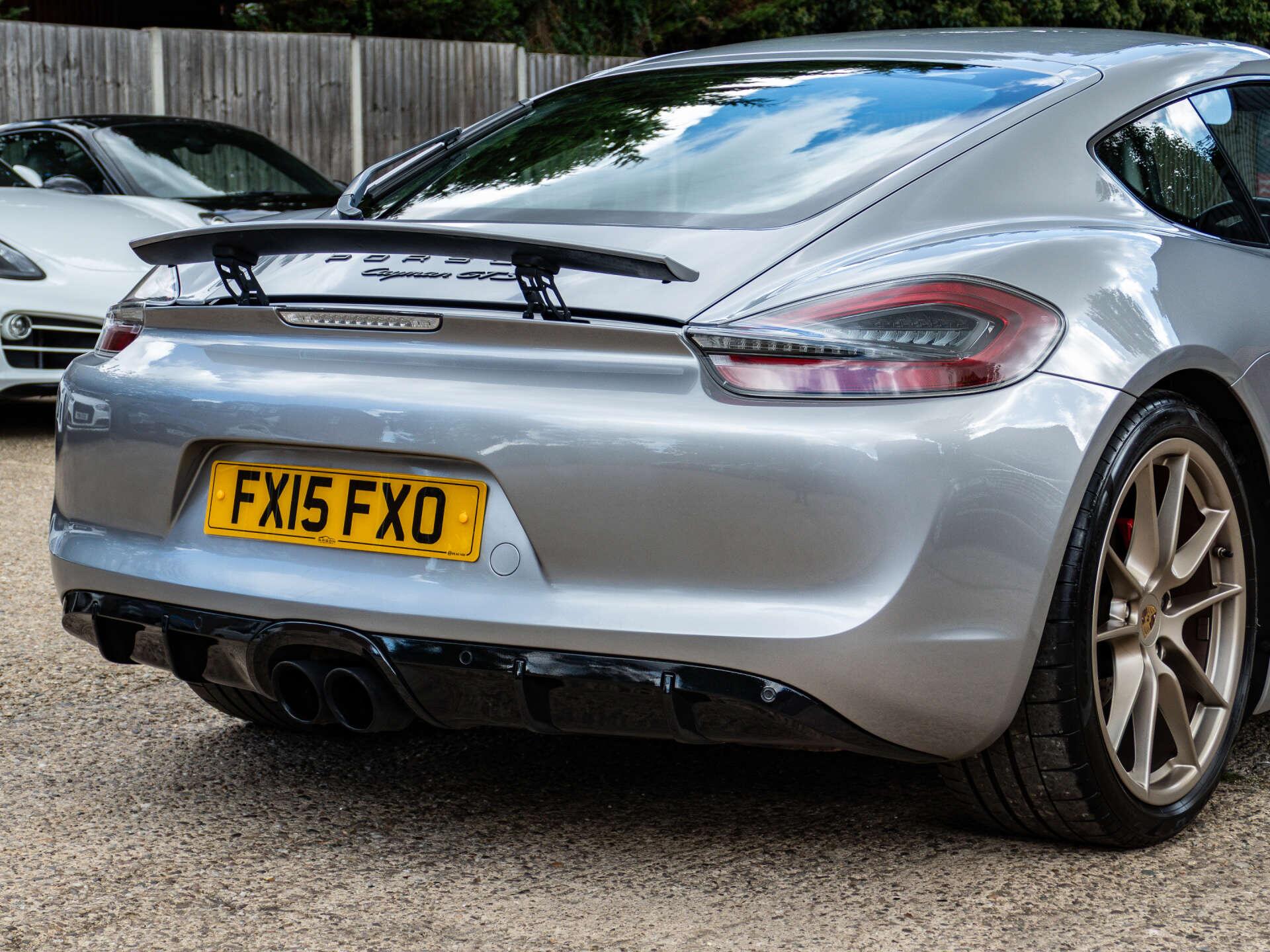 Porsche Cayman view 19