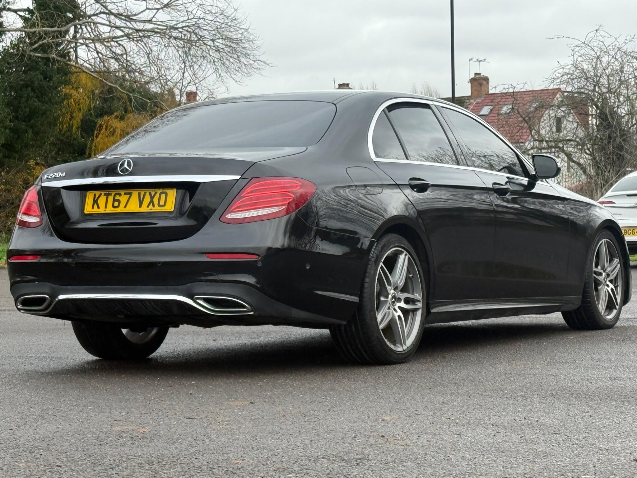 Mercedes-Benz E-Class view 13