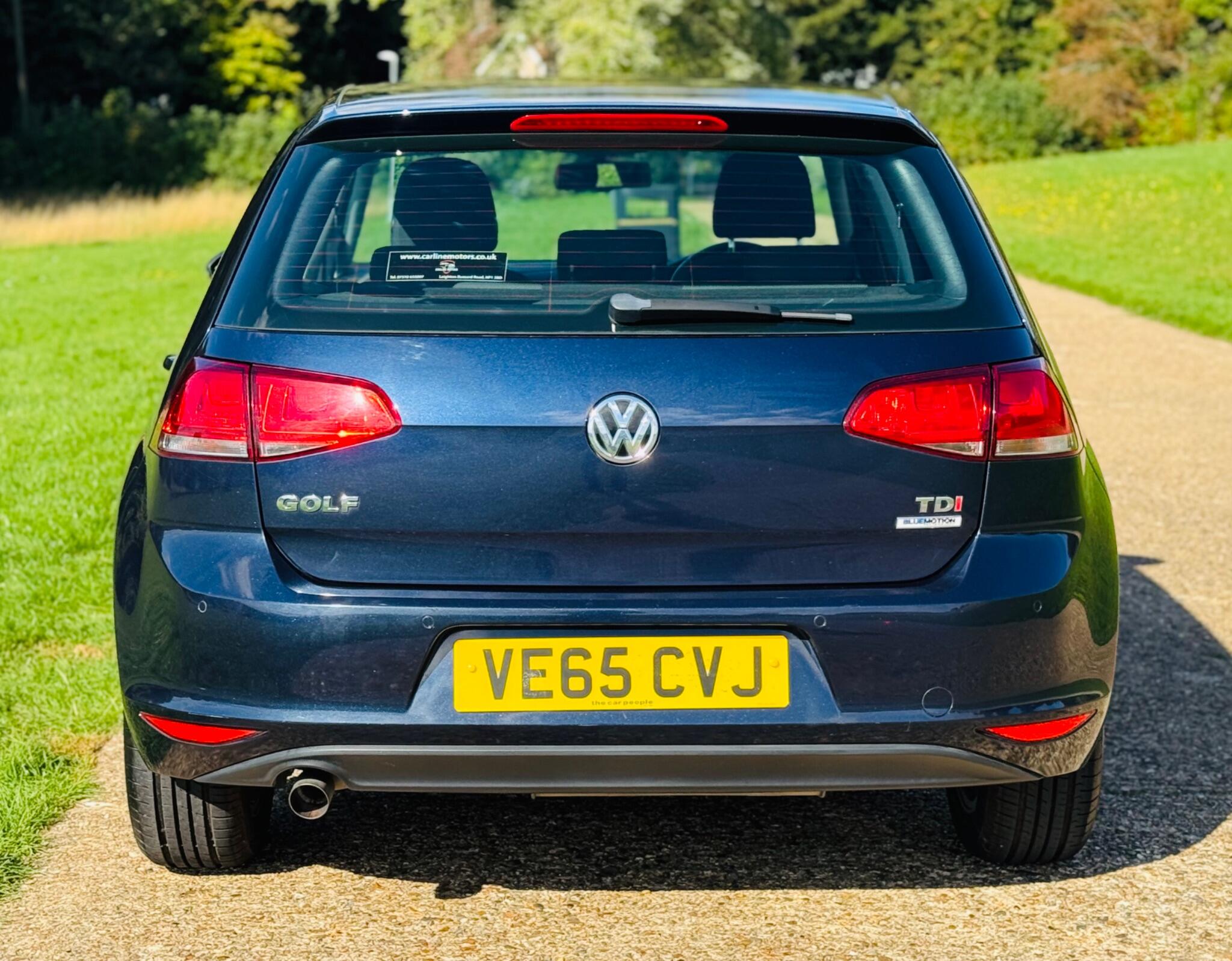 2015 Volkswagen Golf image 10