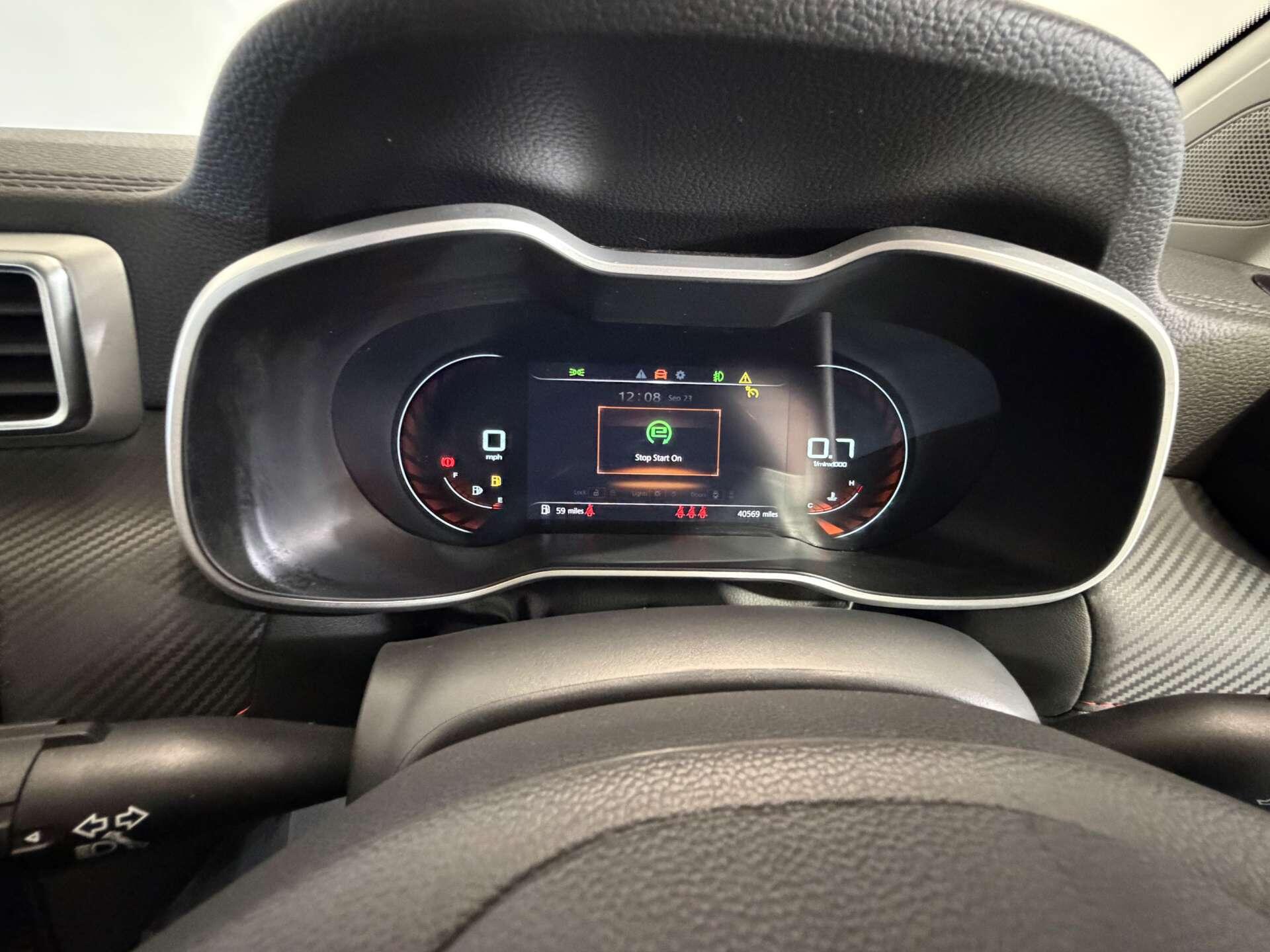 MG ZS view 28