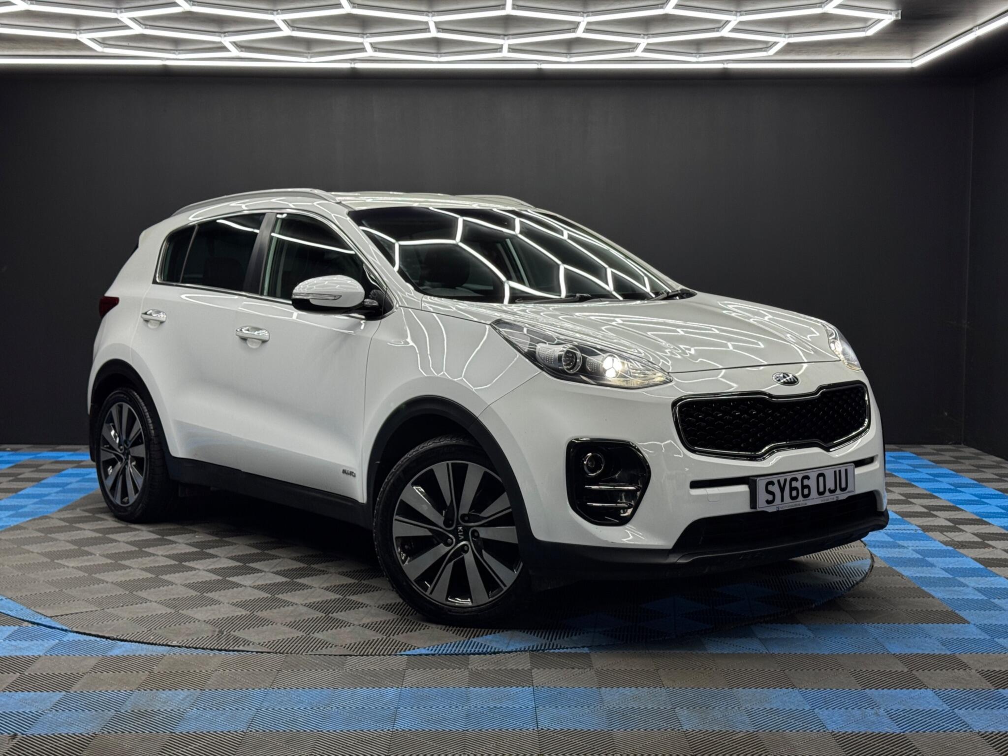 2016 Kia Sportage in White for sale