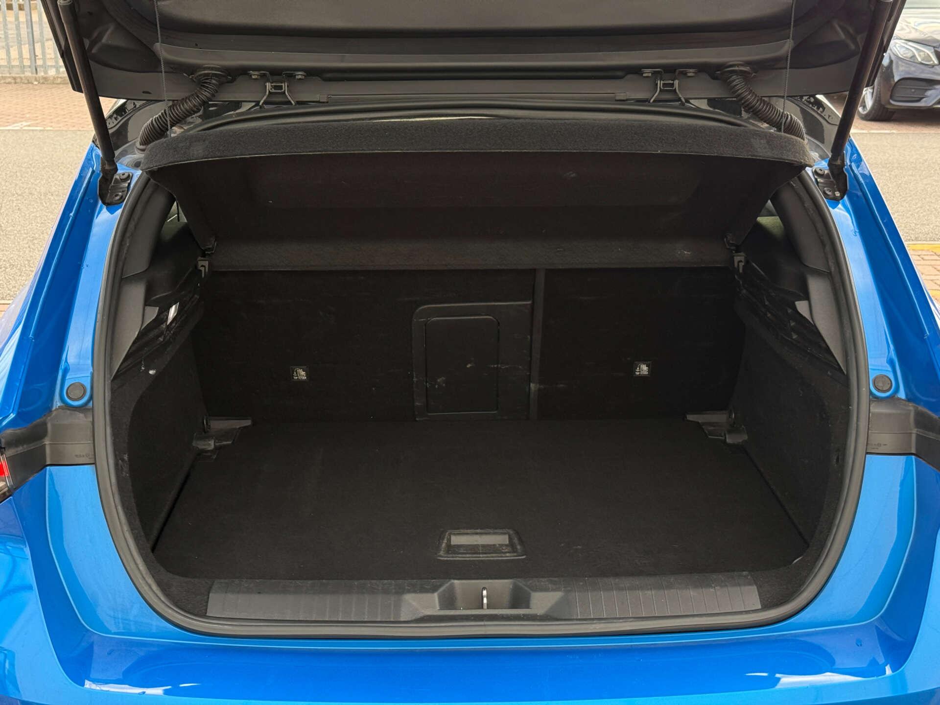 Vauxhall Astra view 28