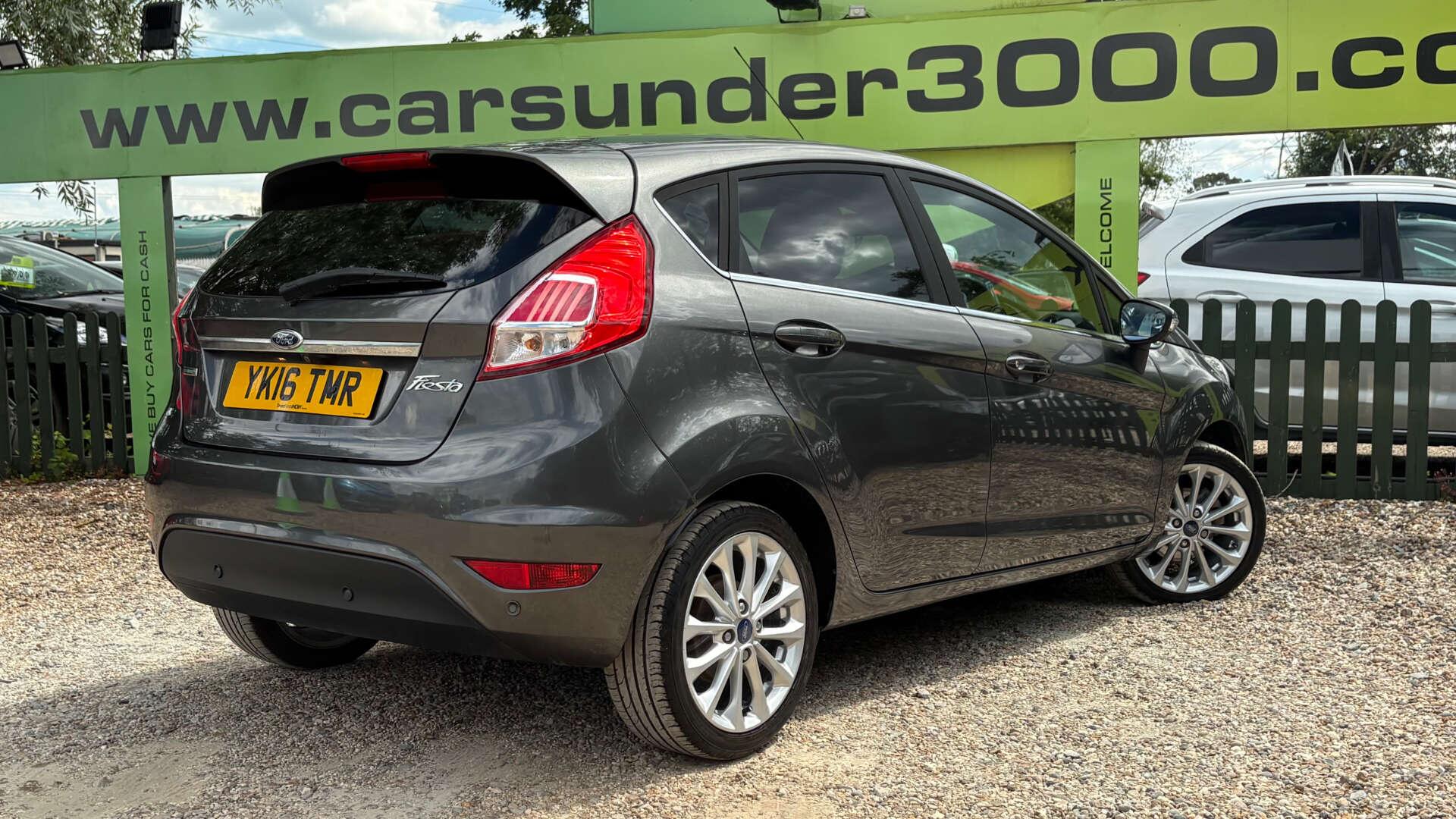 Ford Fiesta view 6