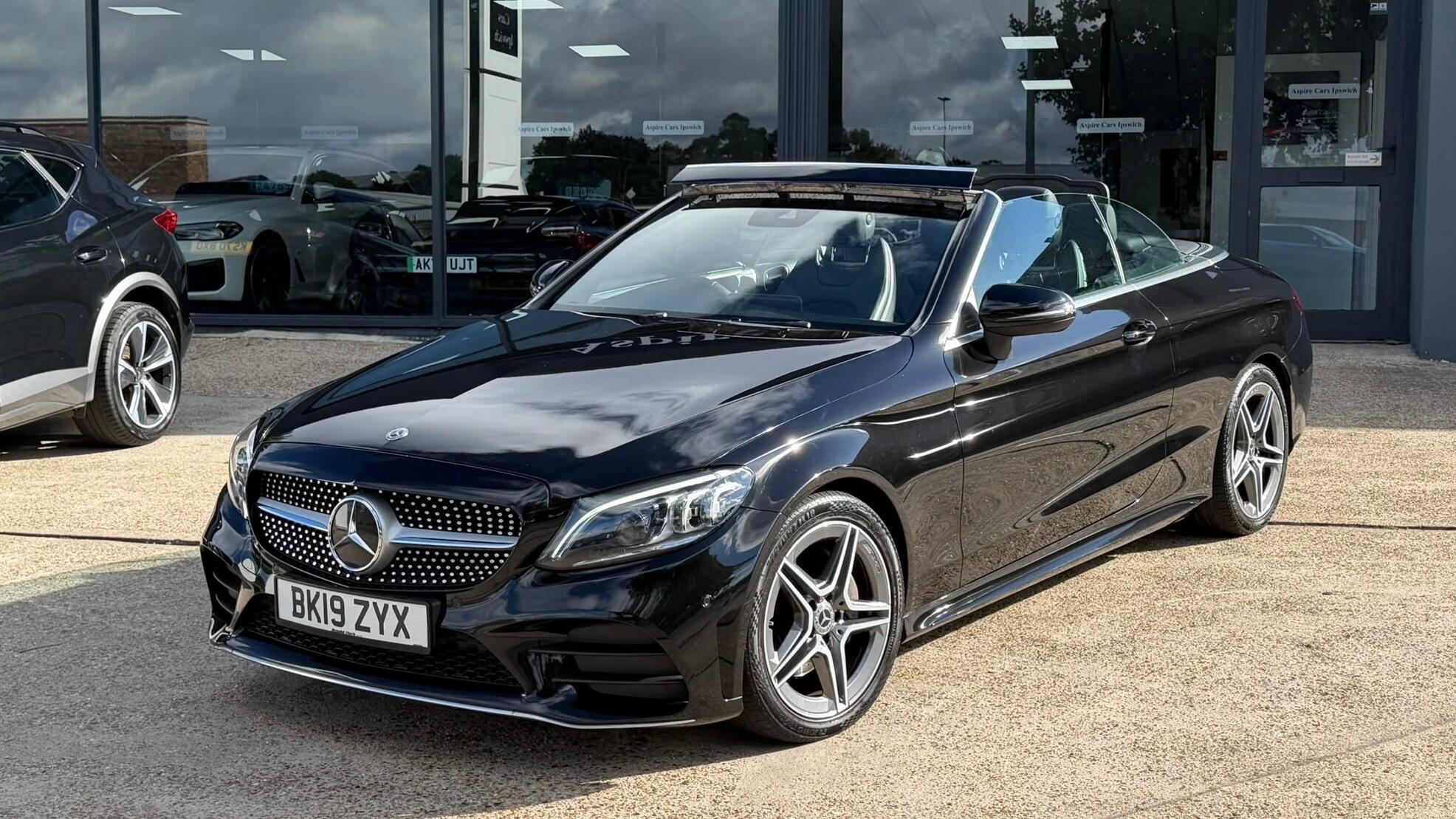 Mercedes-Benz C-Class view 9