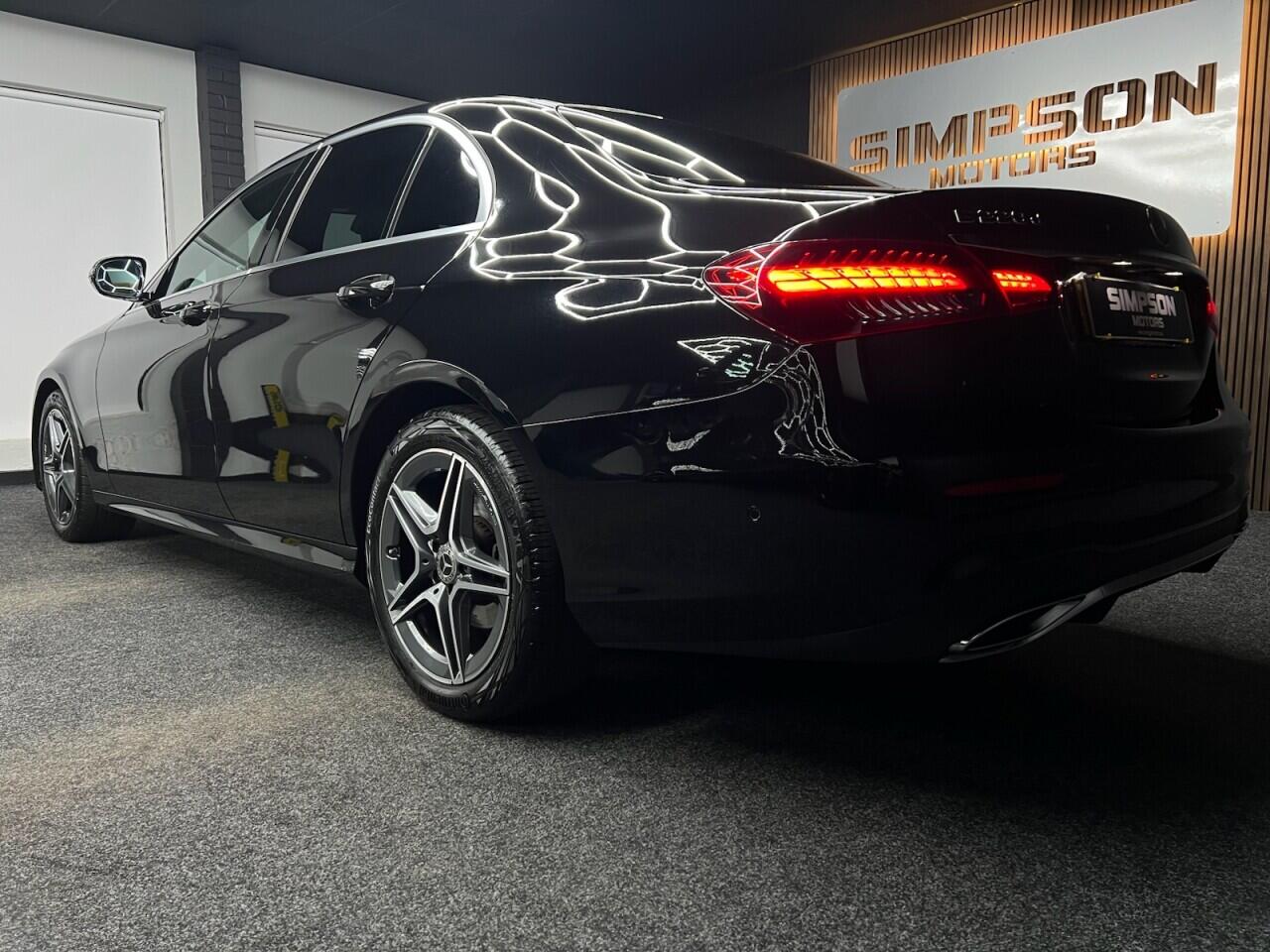 Mercedes-Benz E-Class view 5