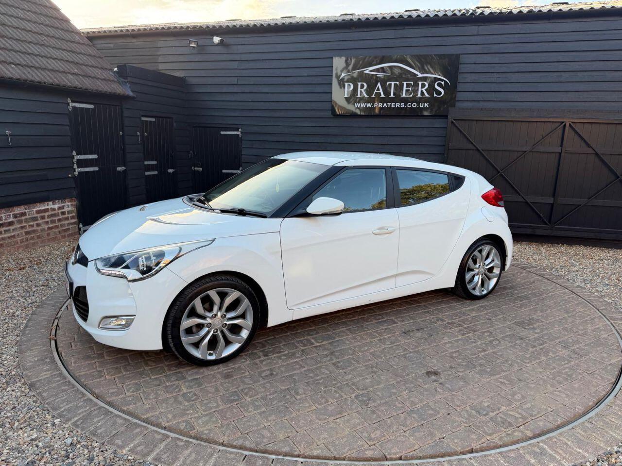 Hyundai Veloster view 23