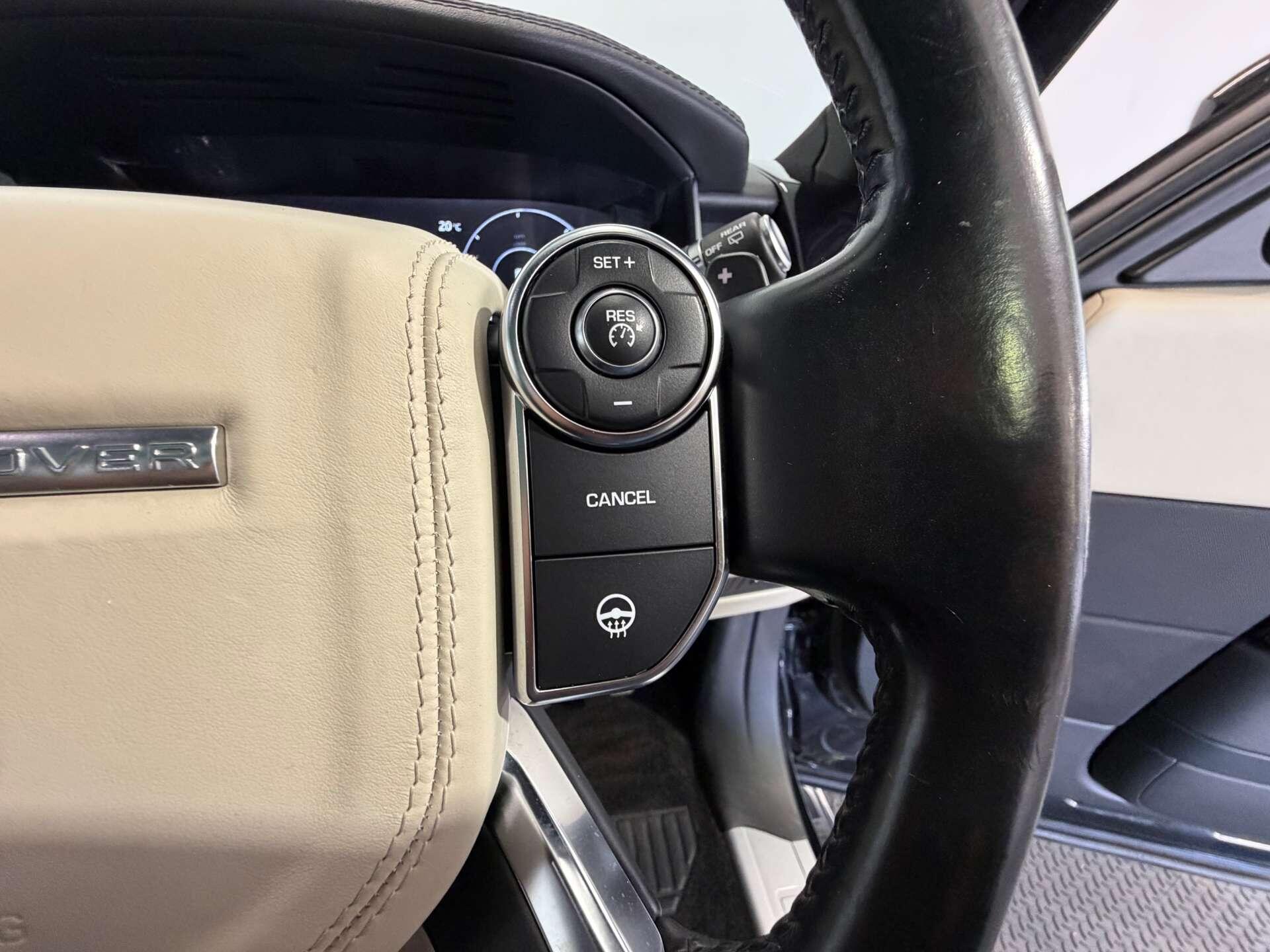 Land Rover Range Rover view 28
