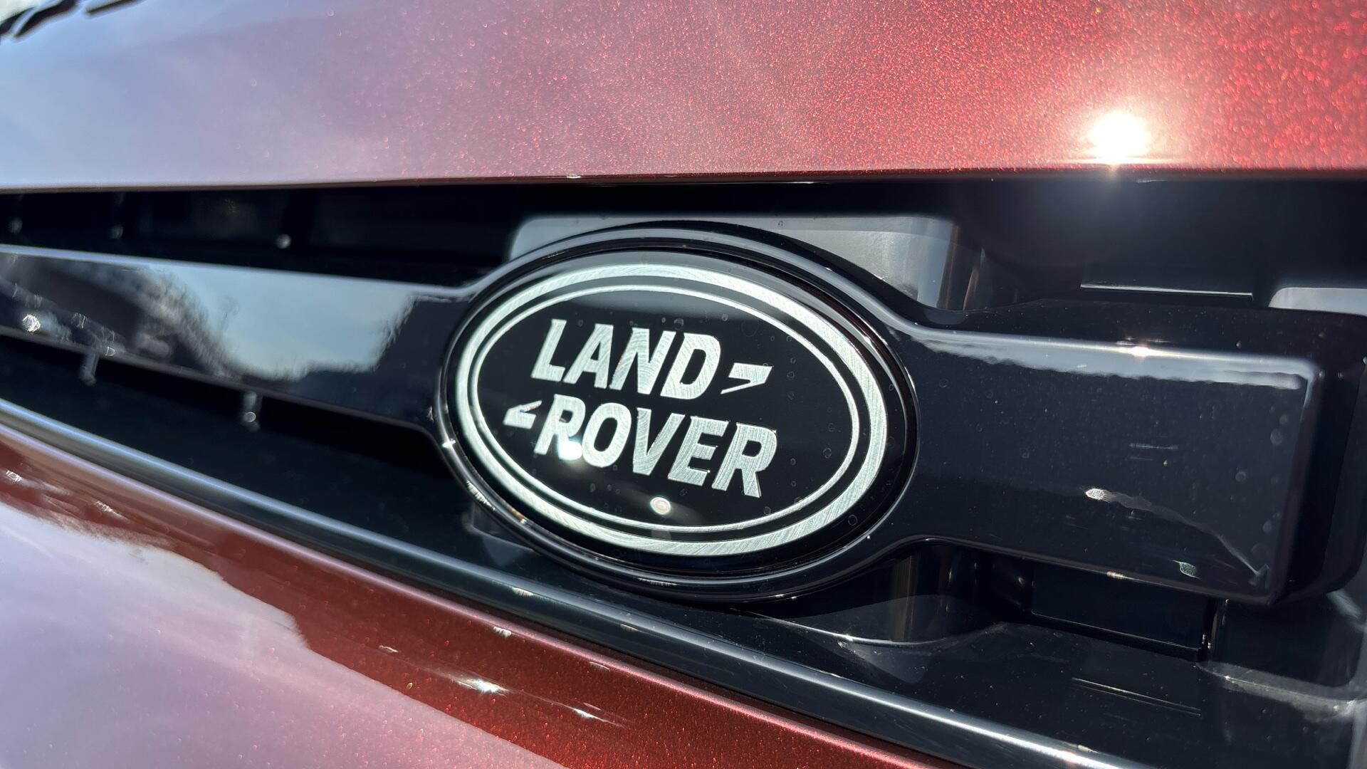 Land Rover Defender view 46