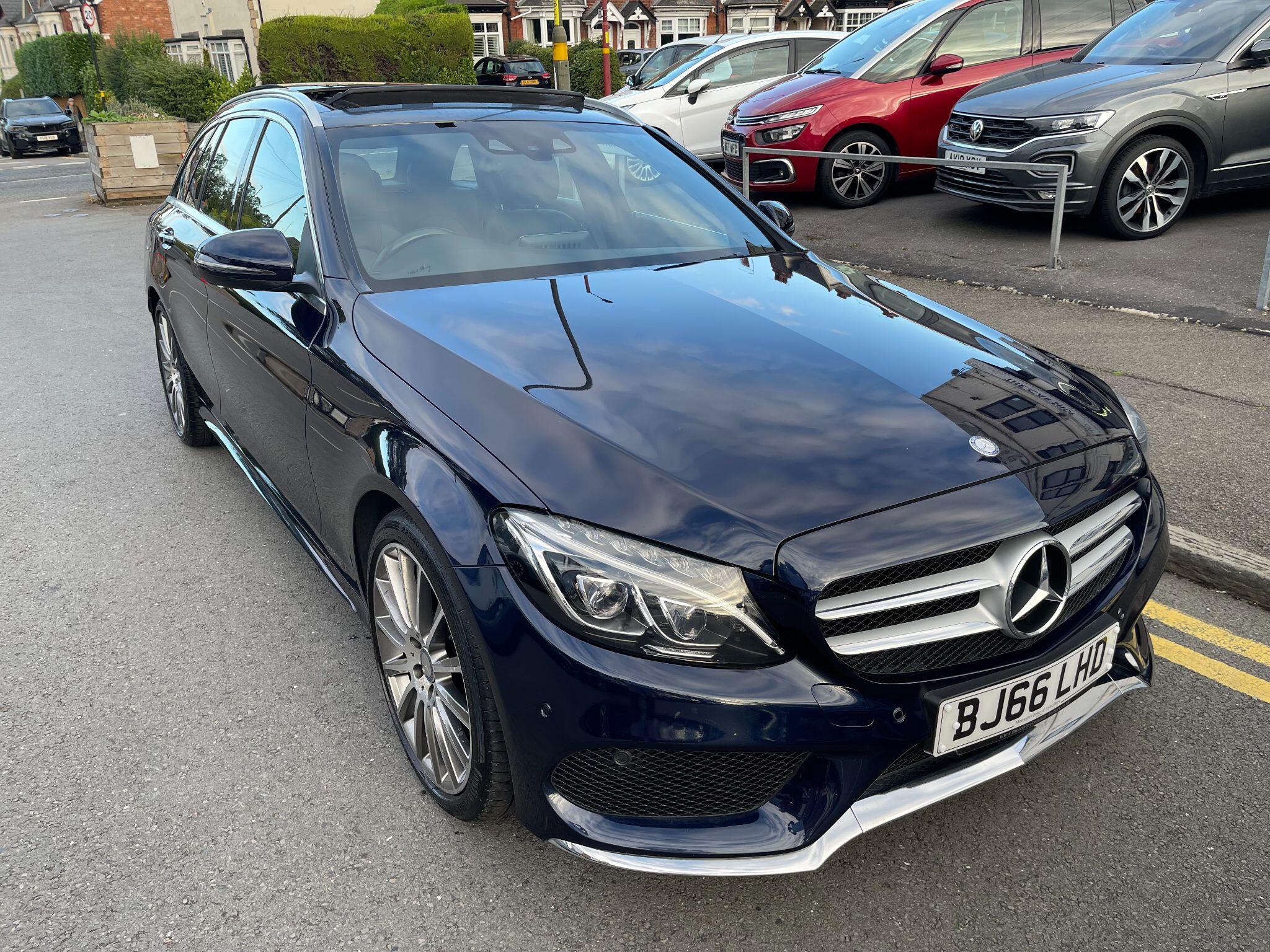 Mercedes-Benz C-Class view 5