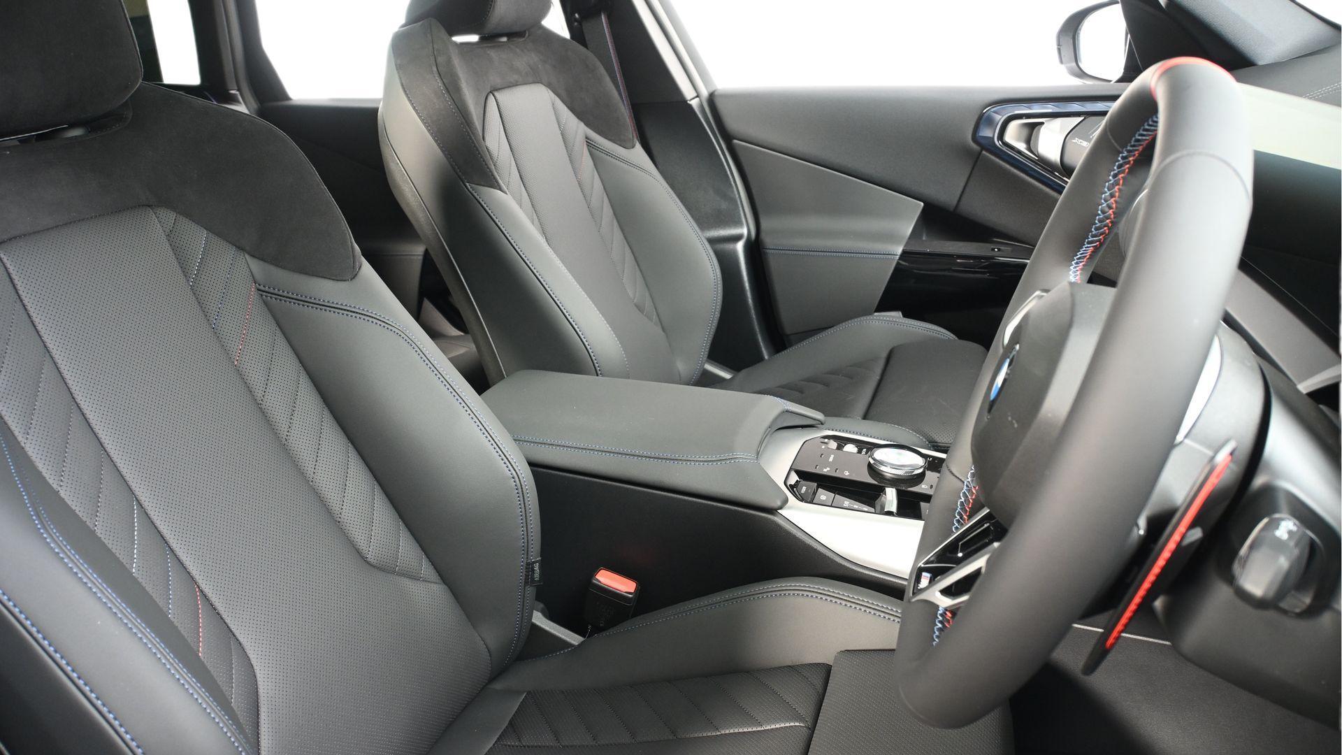 BMW X3 view 11
