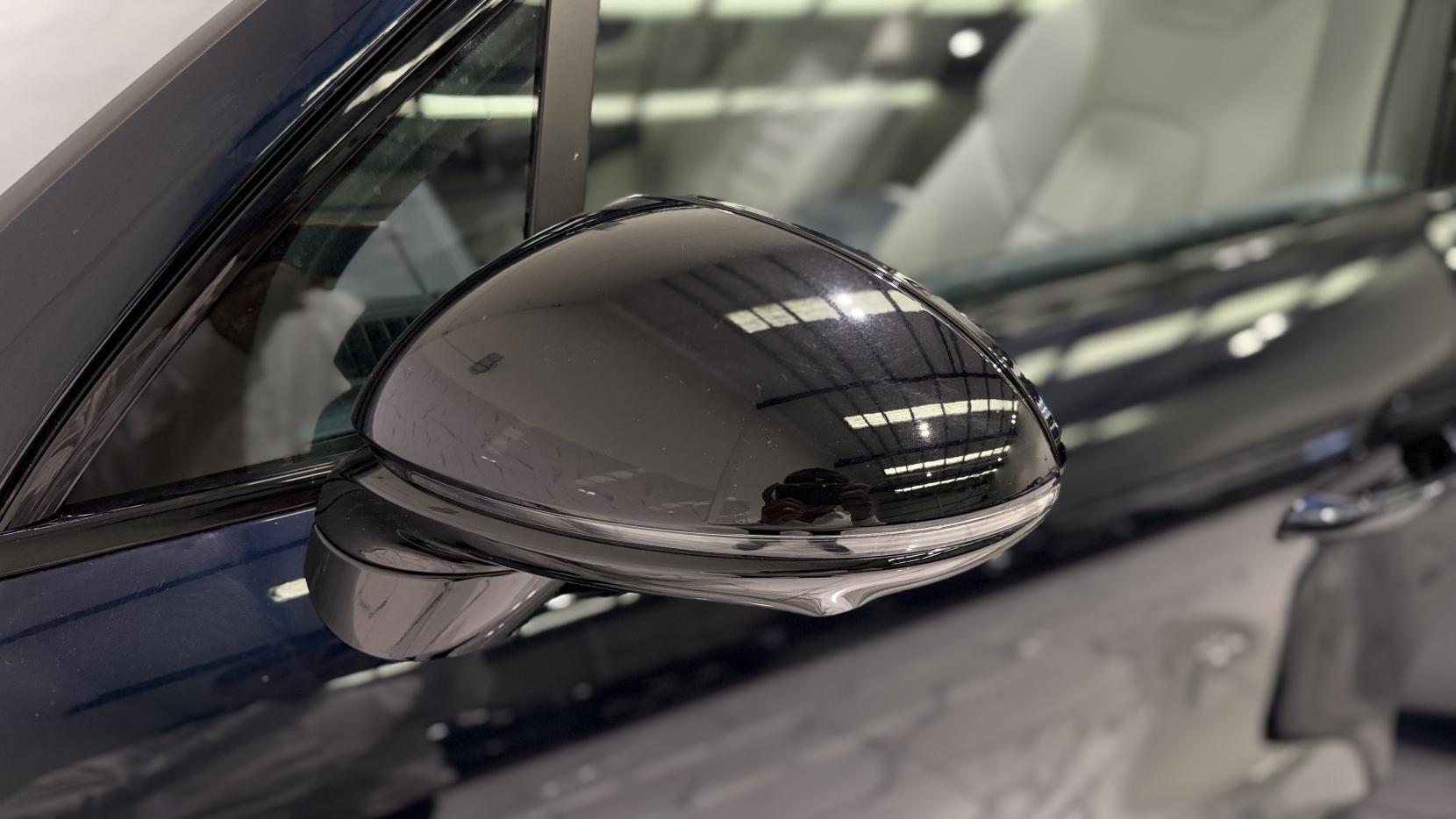 Porsche Cayenne view 54