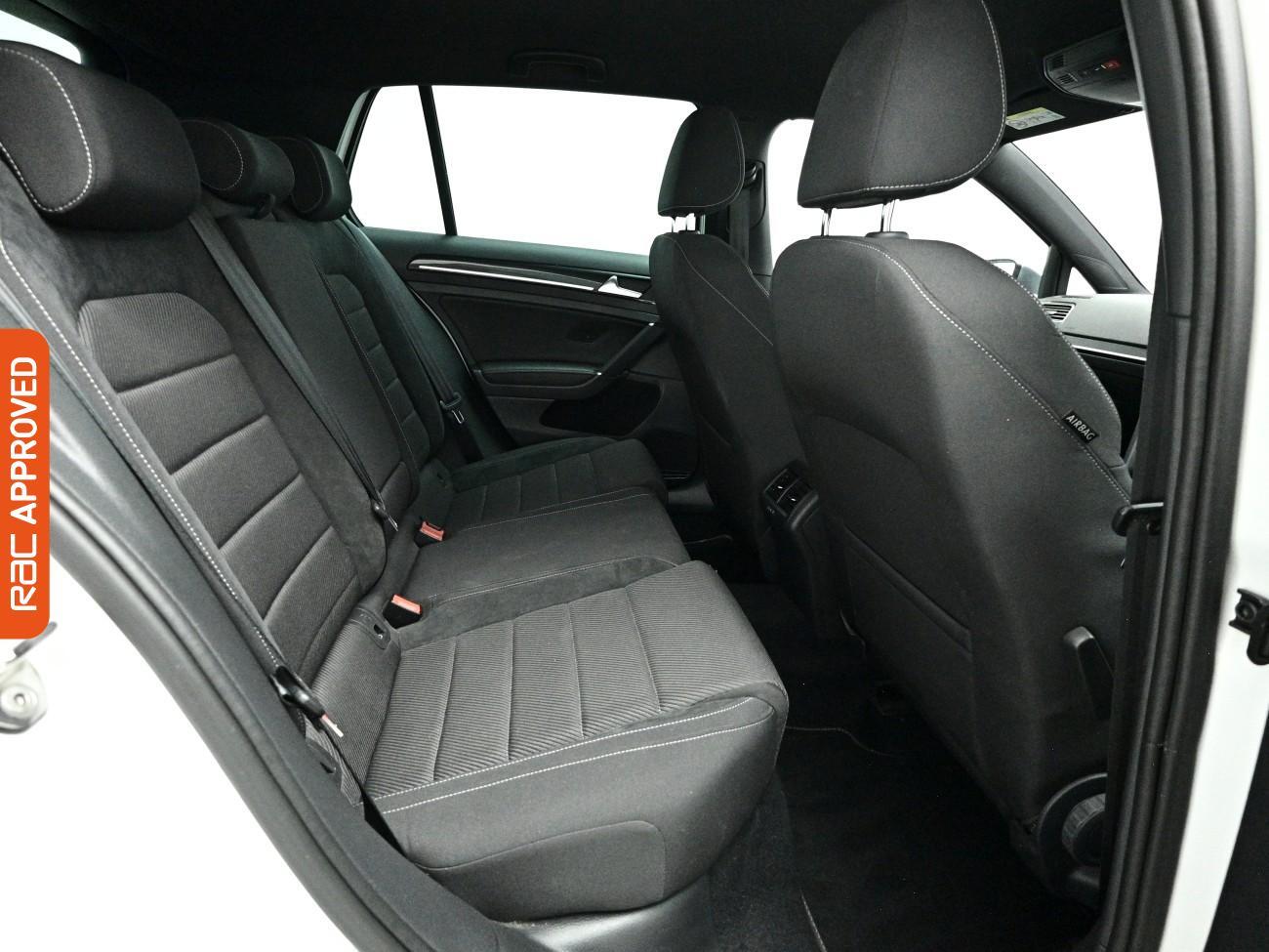 Volkswagen Golf view 13