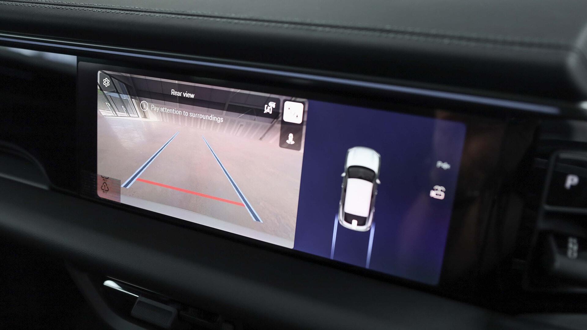 Porsche Macan view 18