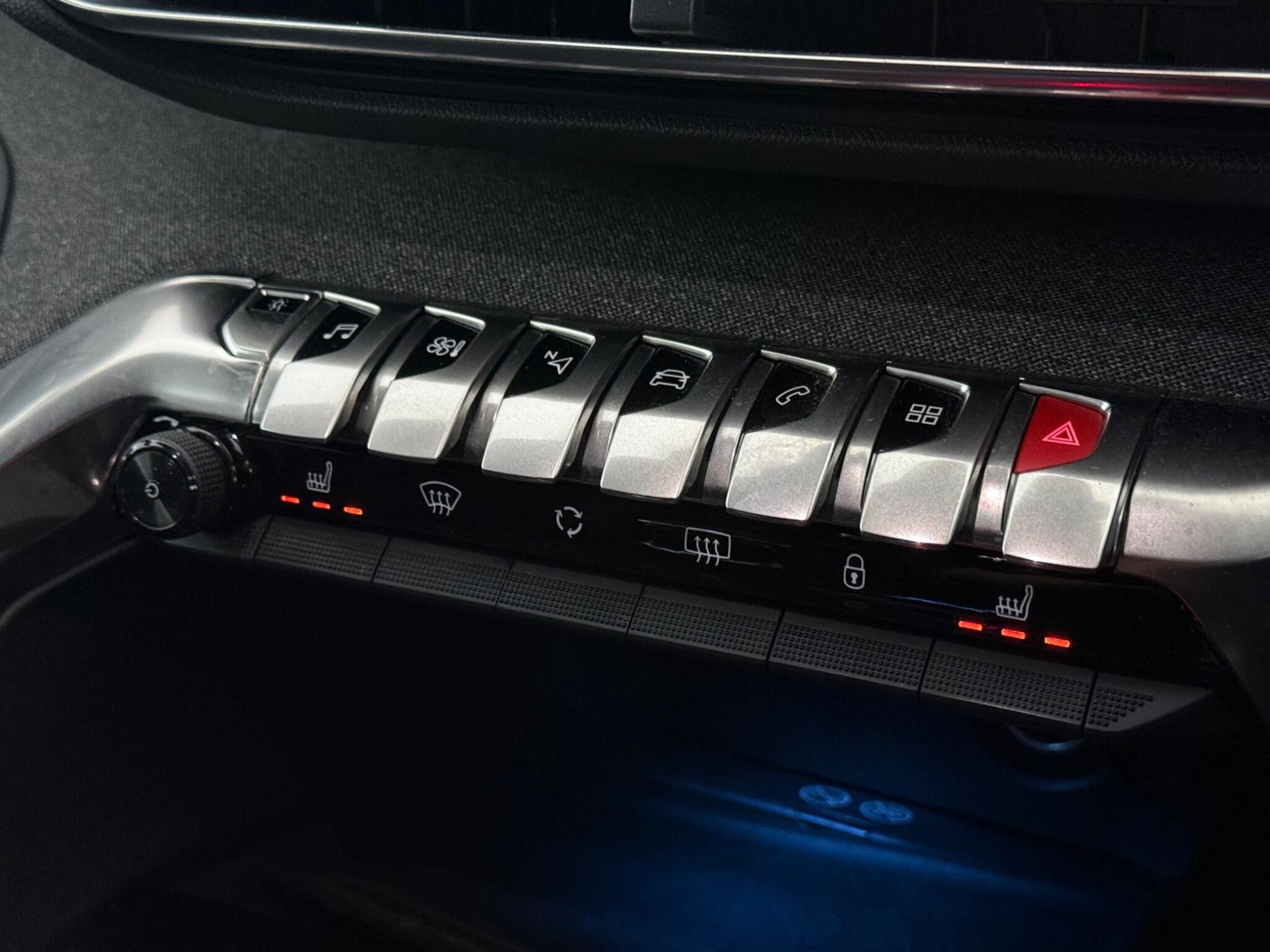 Peugeot 5008 view 18