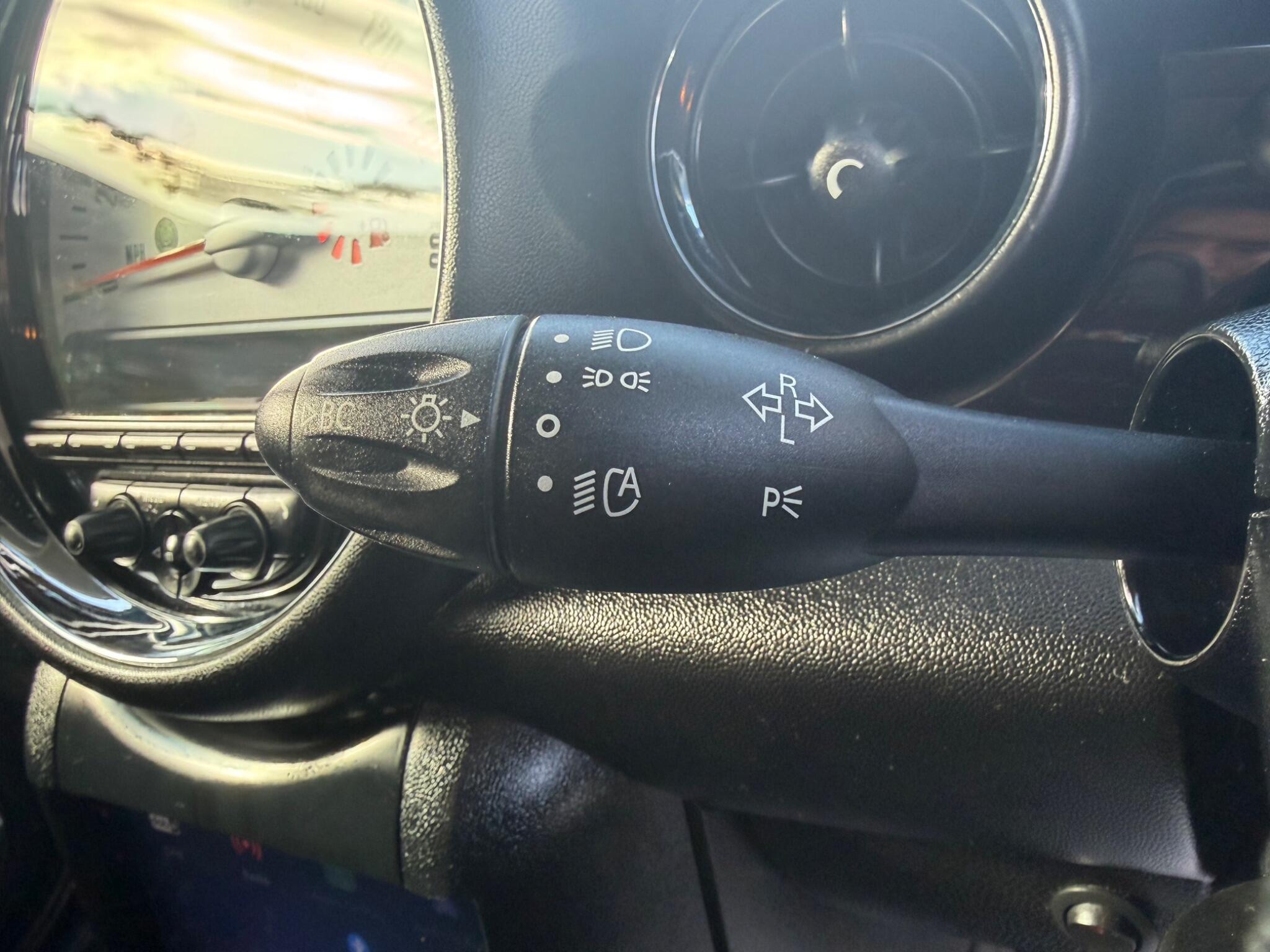Mini Hatch view 46
