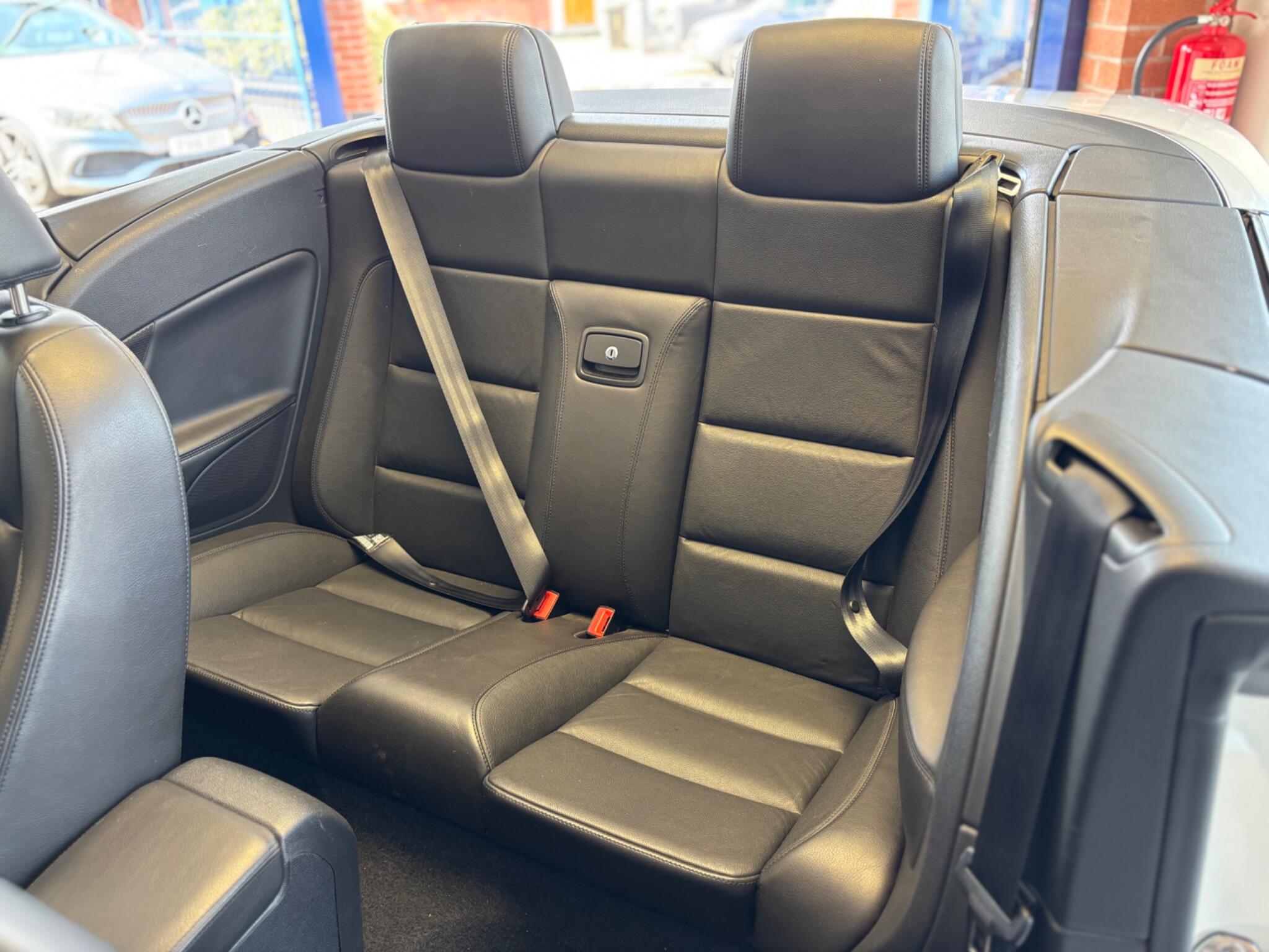 Volkswagen Eos view 18