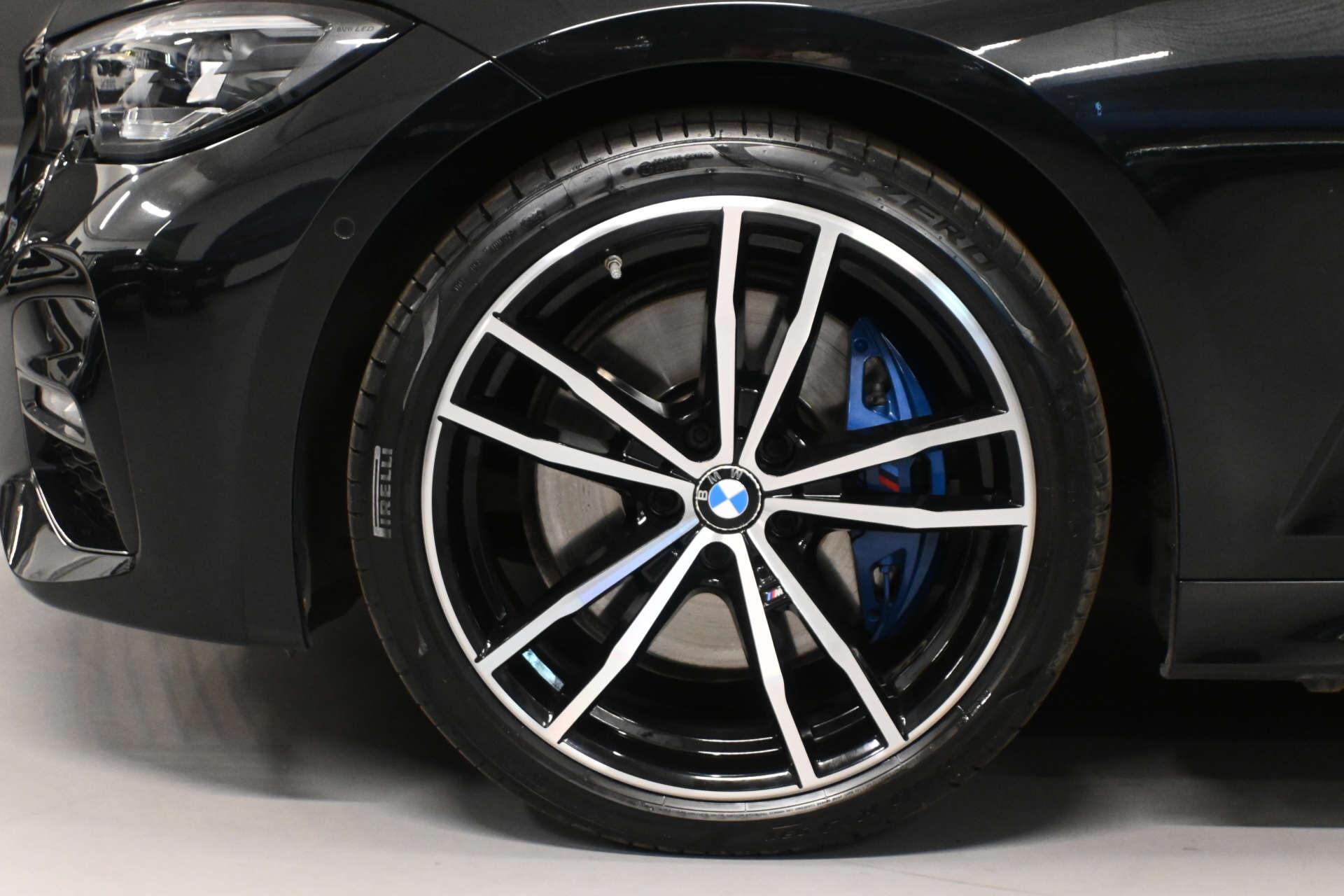 BMW 3 Series view 30