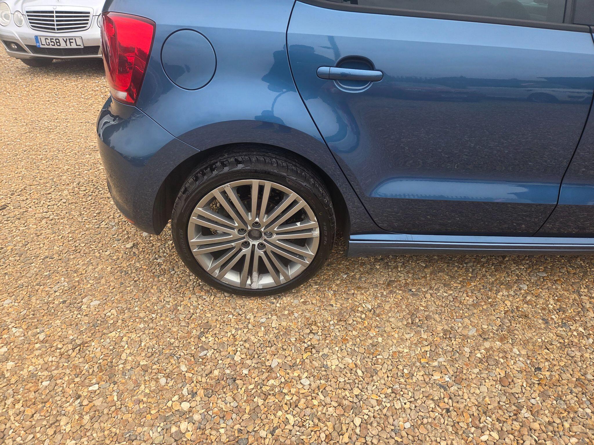 Volkswagen Polo view 48
