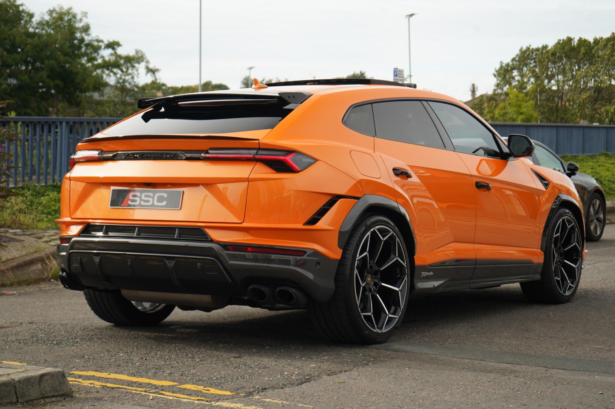 Lamborghini Urus view 17