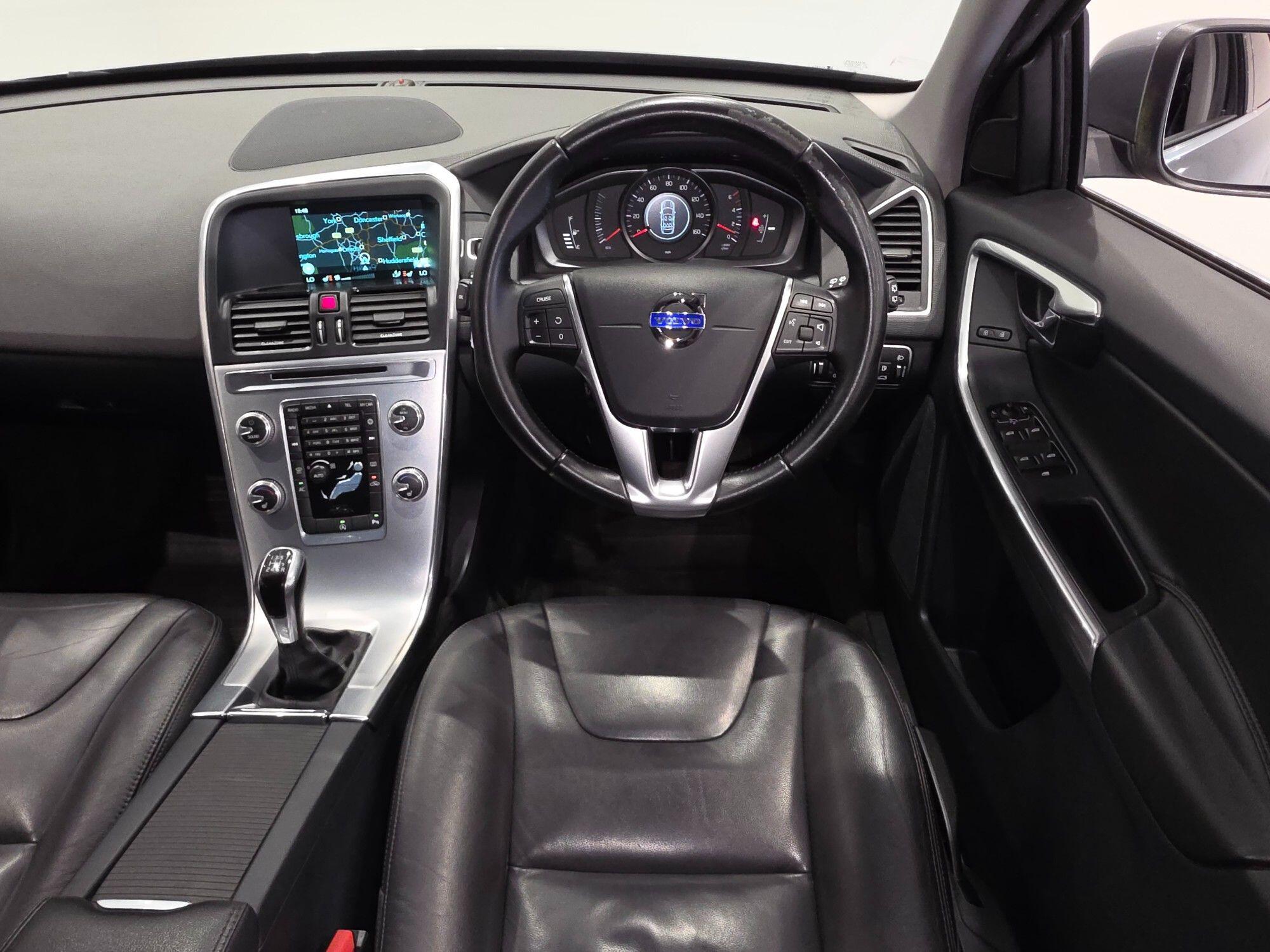 Volvo XC60 view 30