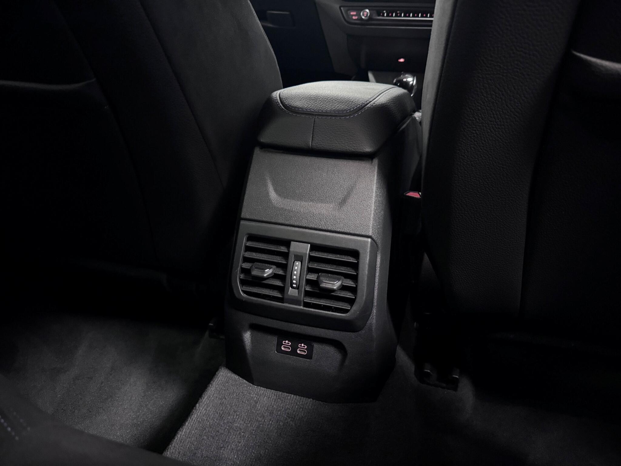 BMW 1 Series view 27