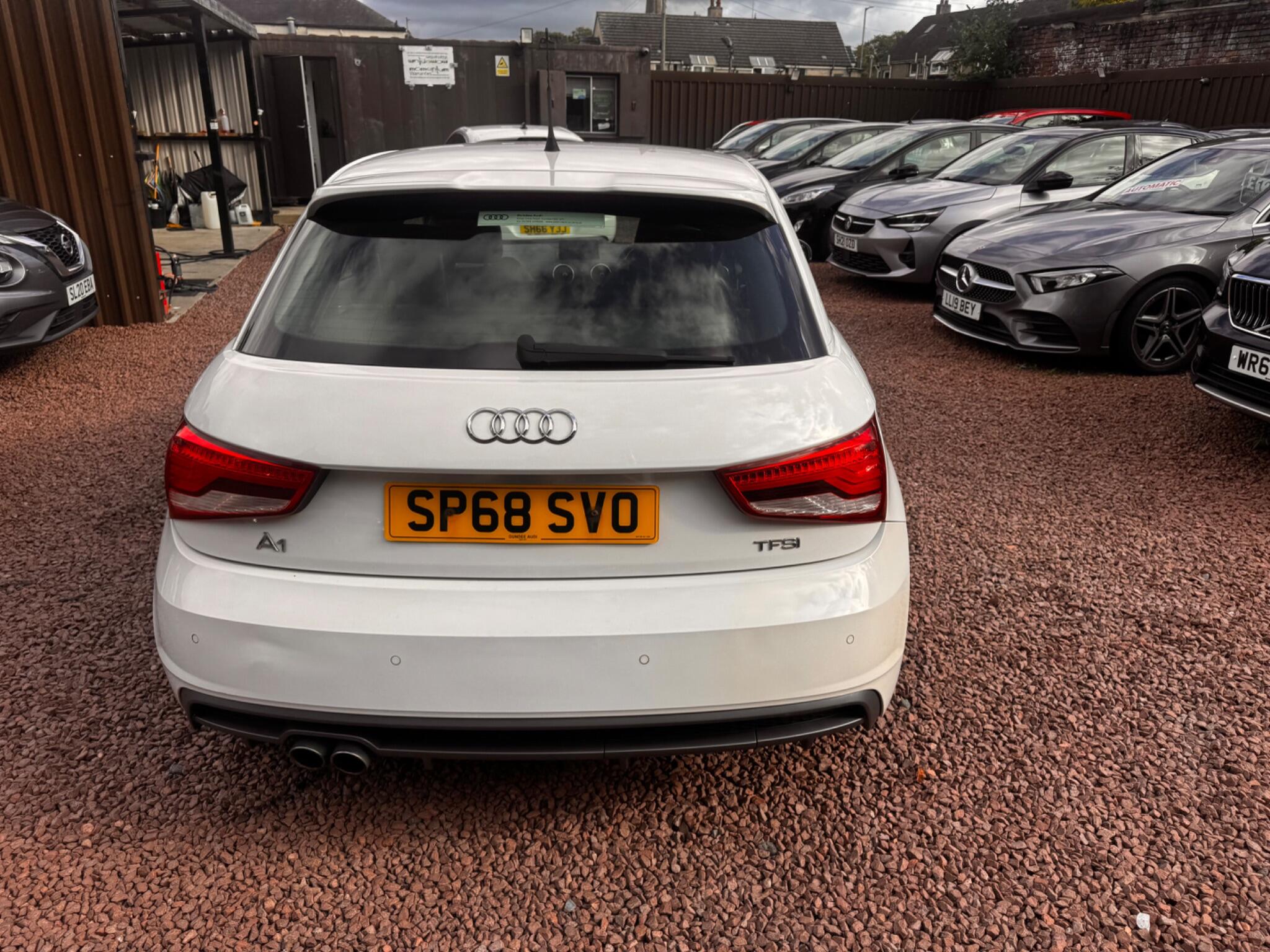 Audi A1 view 8