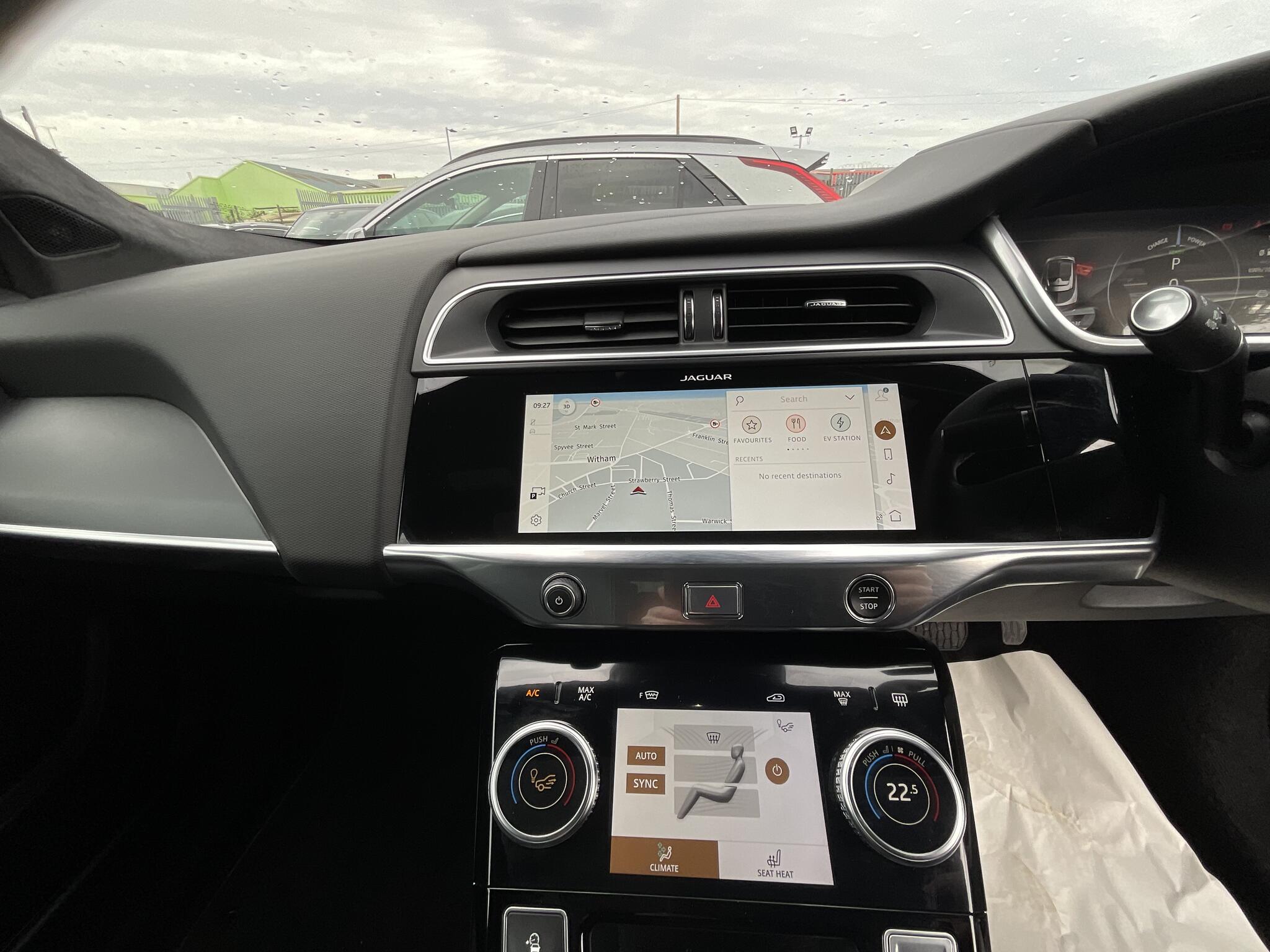 Jaguar I-Pace view 26