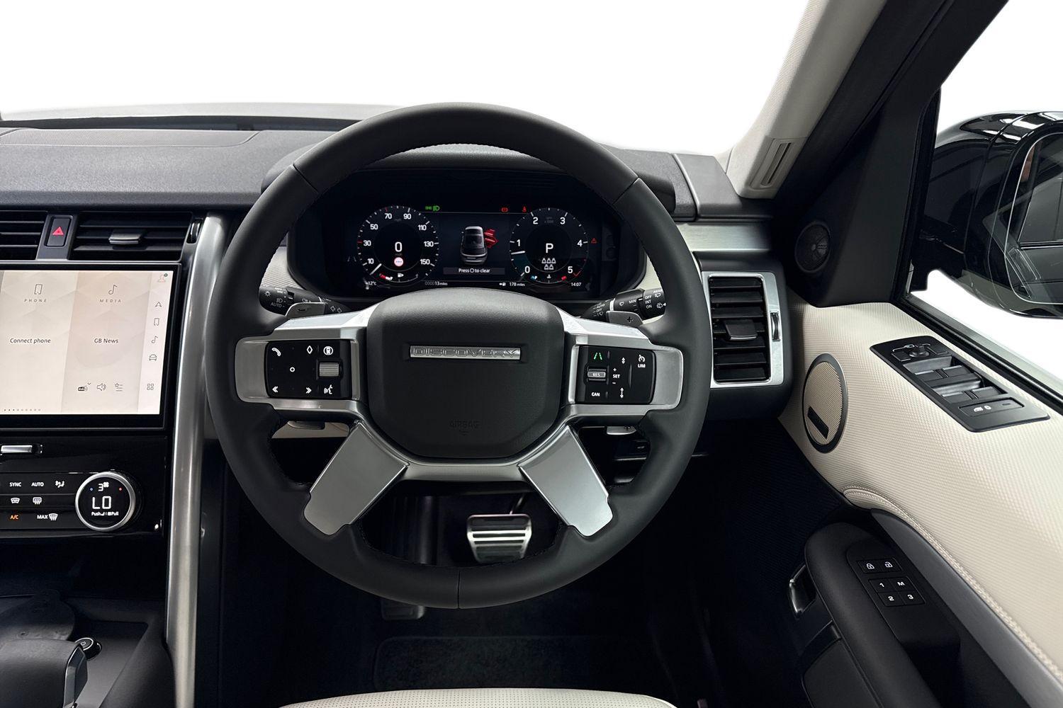 Land Rover Discovery view 9