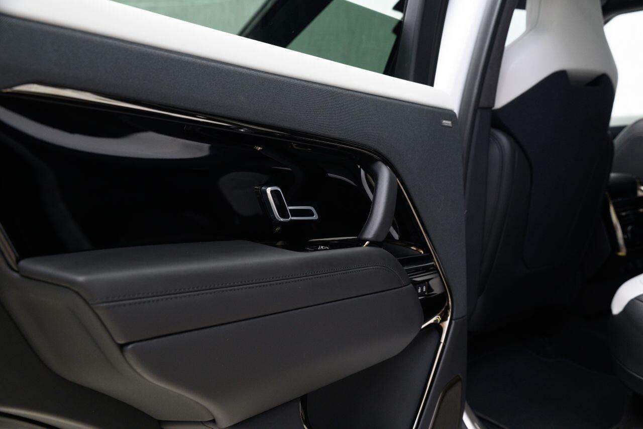 Land Rover Range Rover Sport view 46