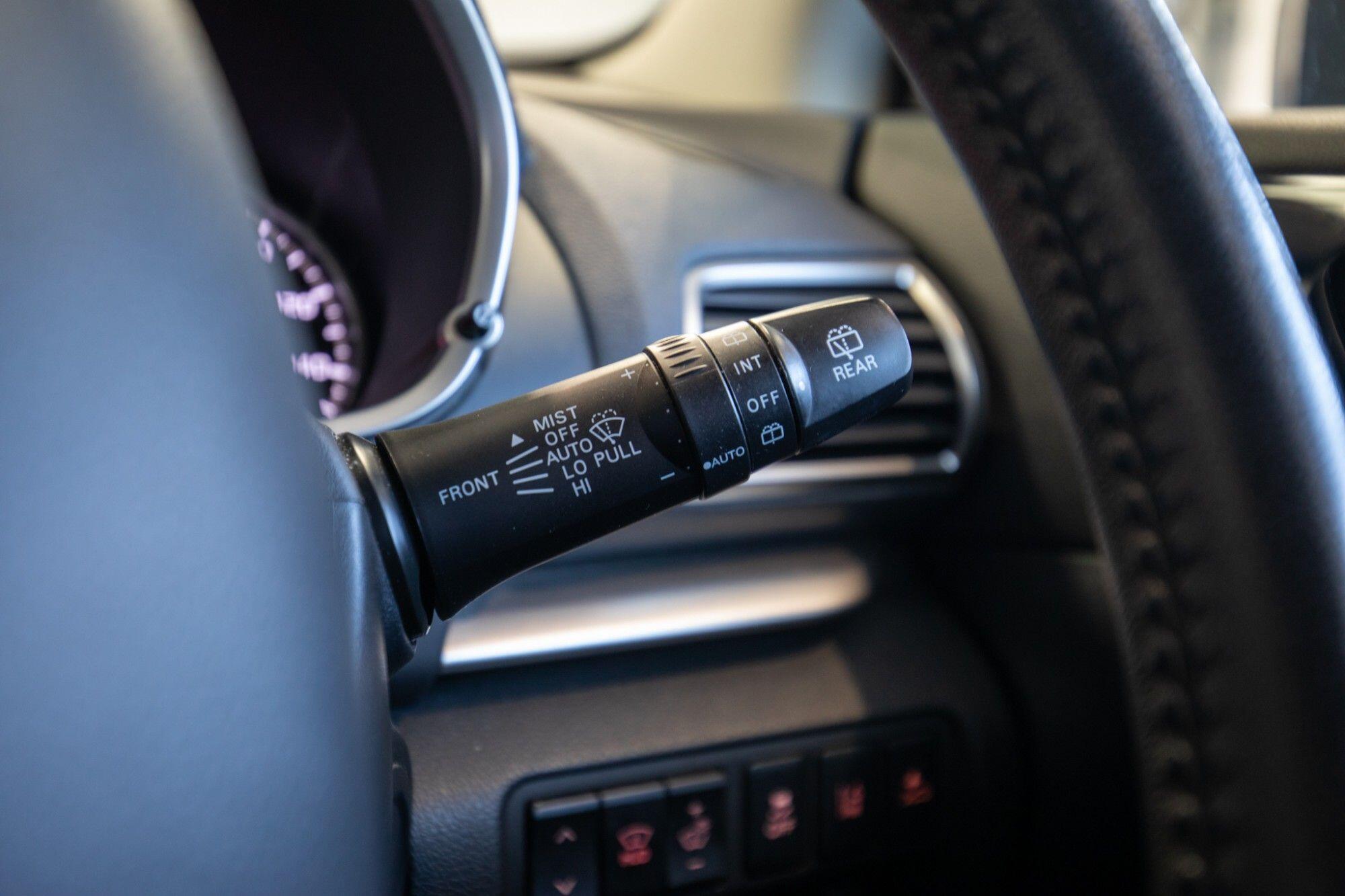 Mitsubishi Eclipse Cross view 14