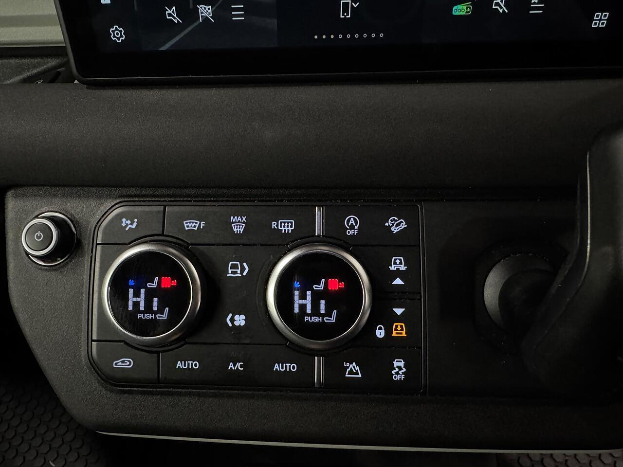 Land Rover Defender view 10