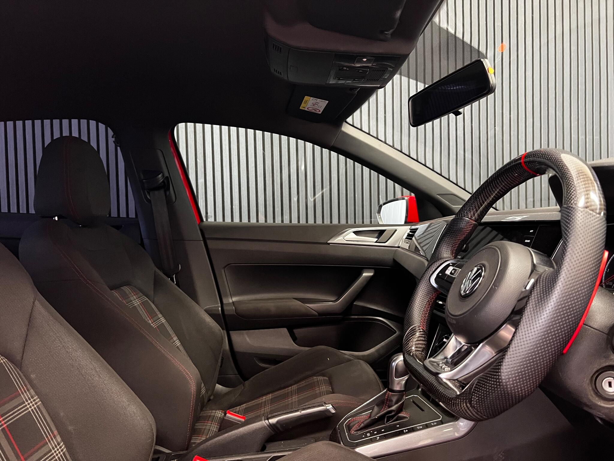 Volkswagen Polo view 12