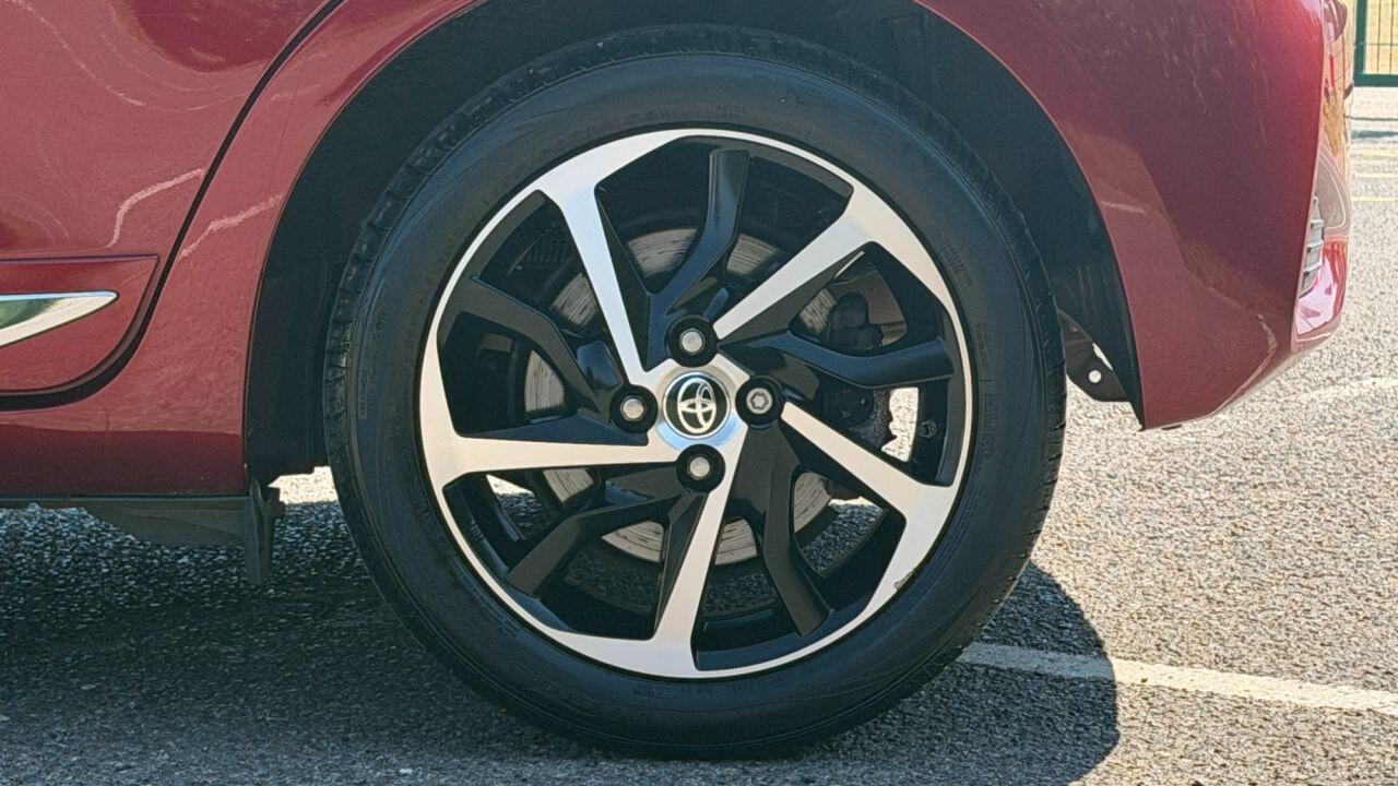 Toyota Yaris view 39