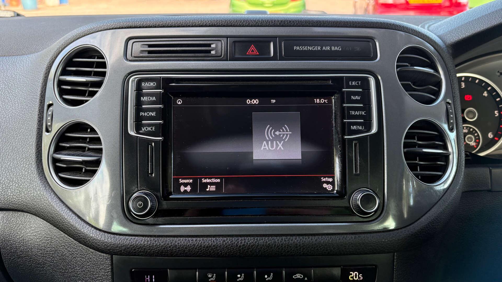 Volkswagen Tiguan view 28